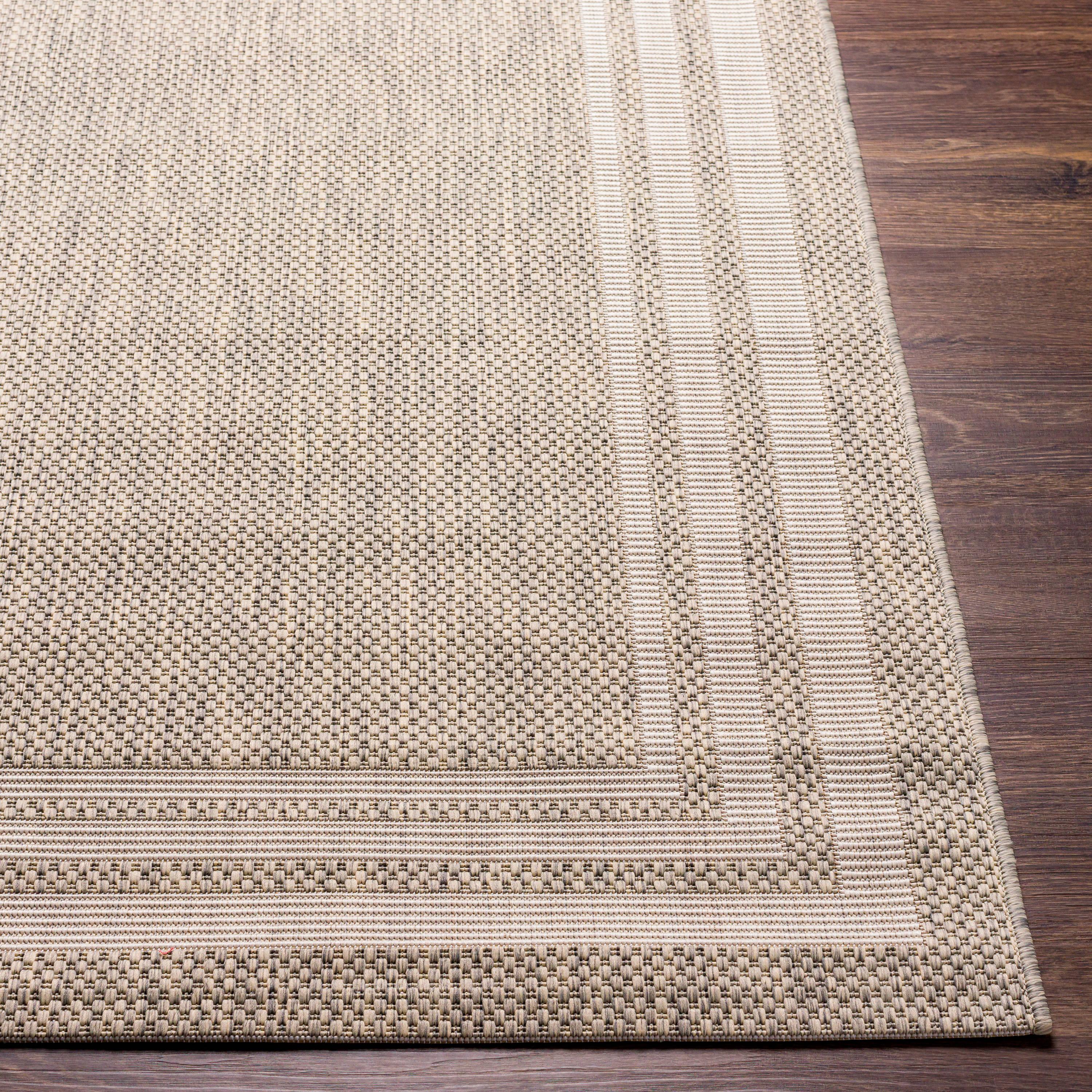 Eagean Gray 5' Round Synthetic Easy-Care Rug