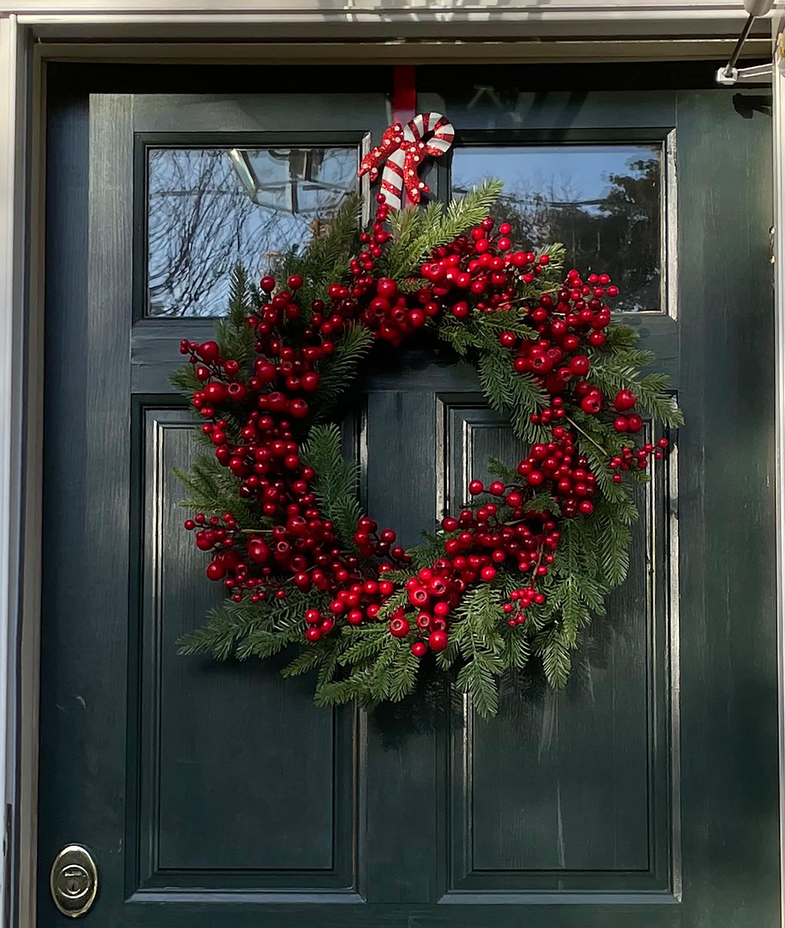 Worth Imports 14" Metal Wreath Hanger w/ Candy Cane