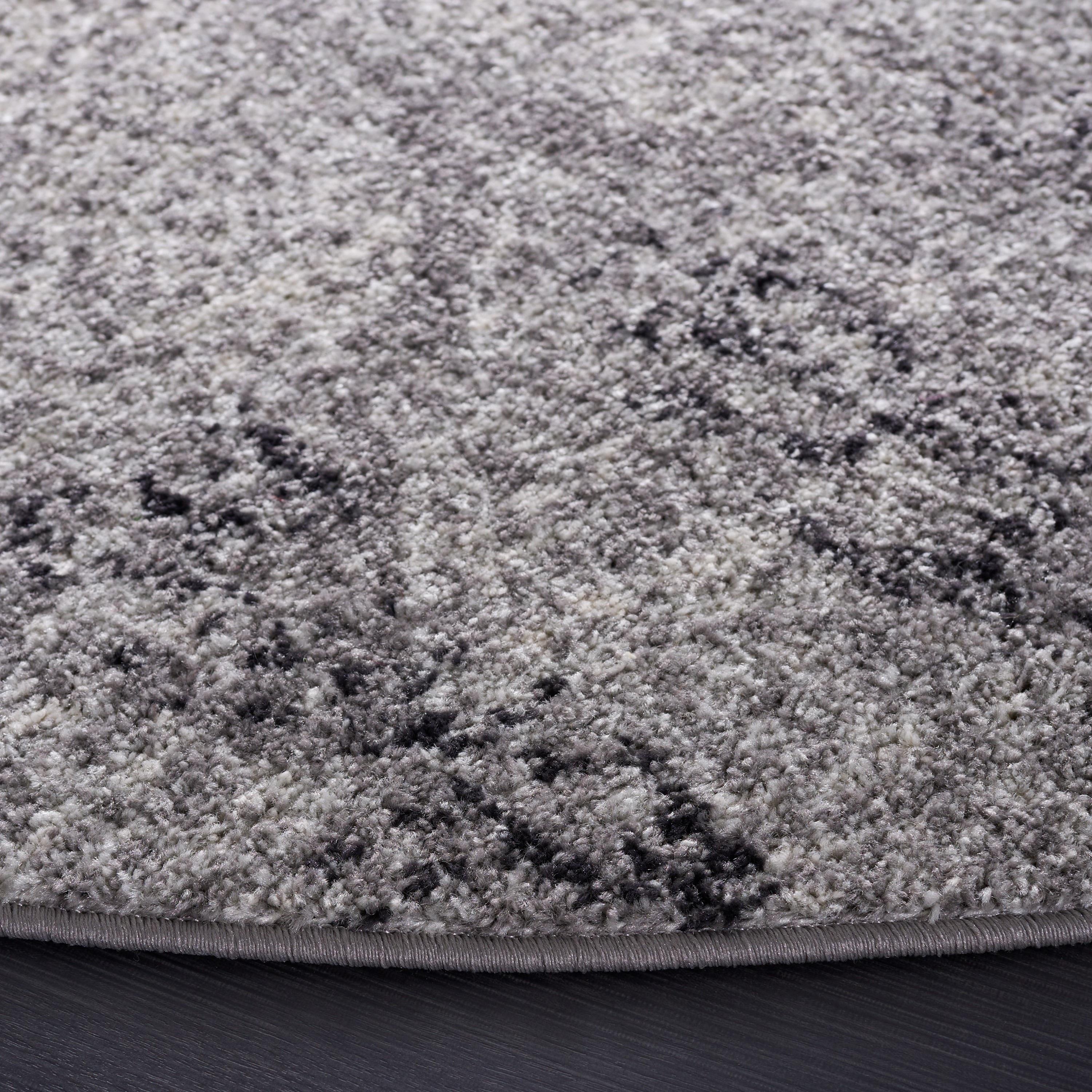 Madison MAD604 Power Loomed Area Rug - Grey/Ivory - 4' round - Safavieh.