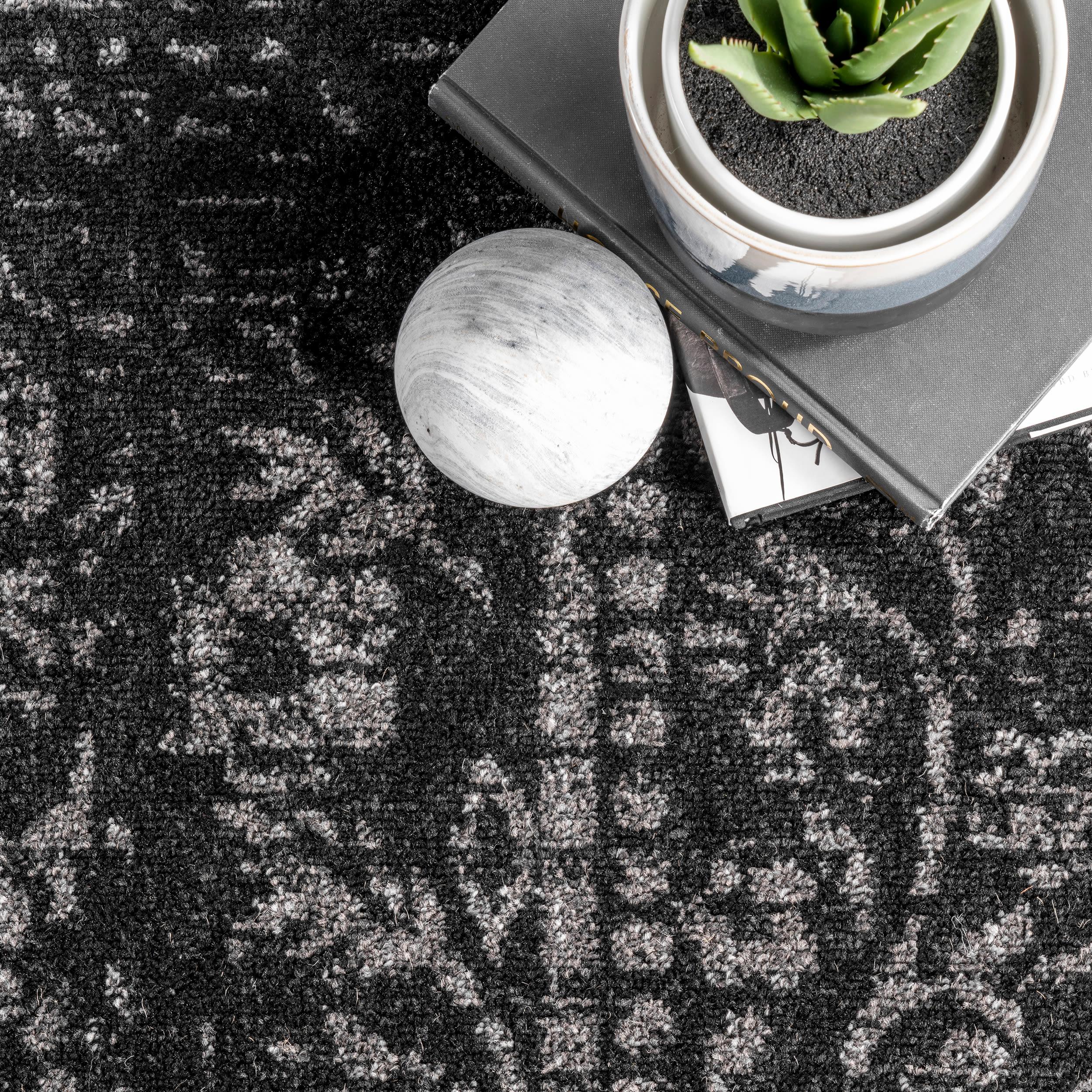 Nuloom Arlena Medallion 4x6 Indoor Area Rug for Living Room Bedroom Dining Room Kitchen, Black/Grey