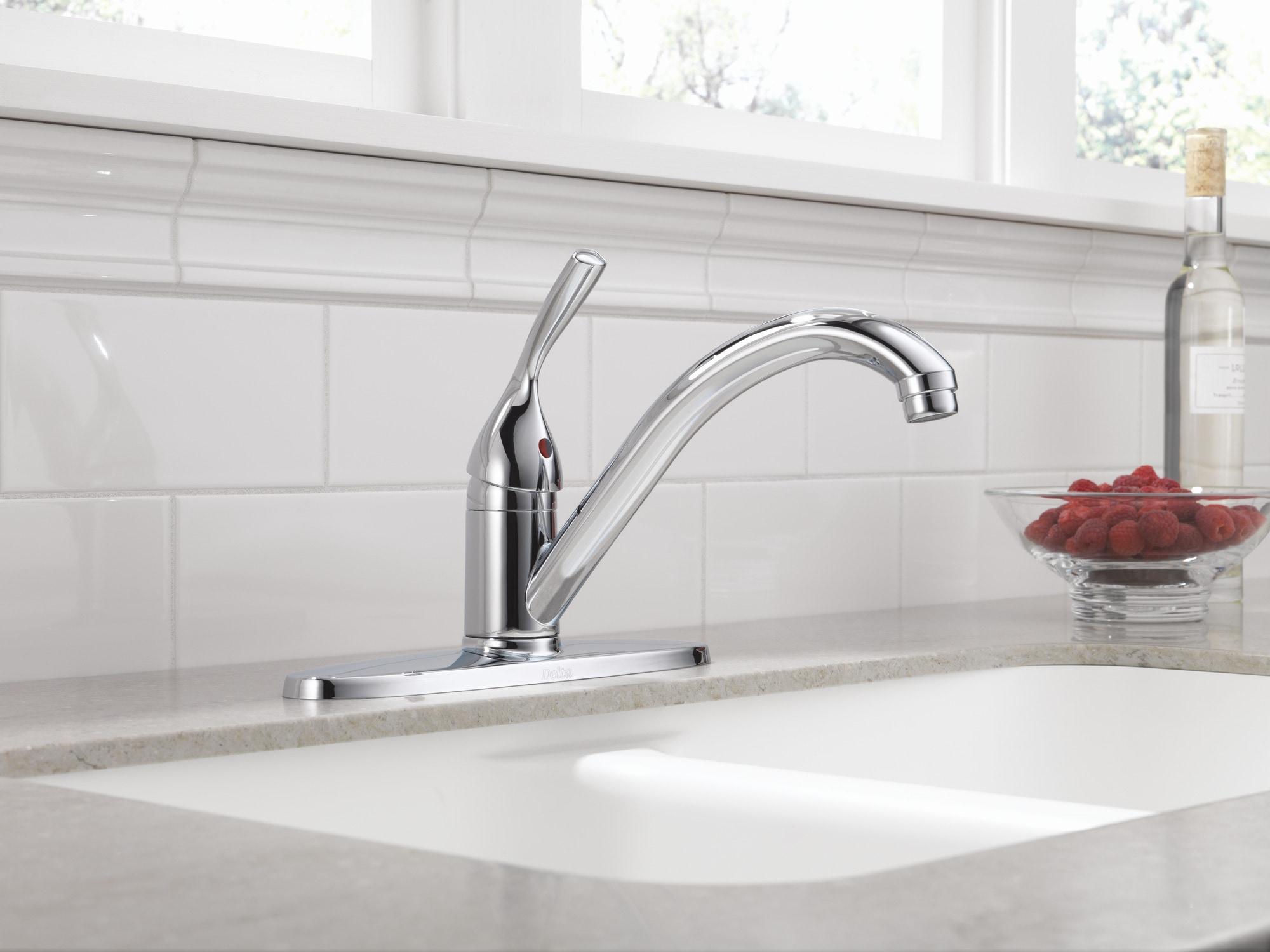 Classic Standard Single Handle Kitchen Faucet
