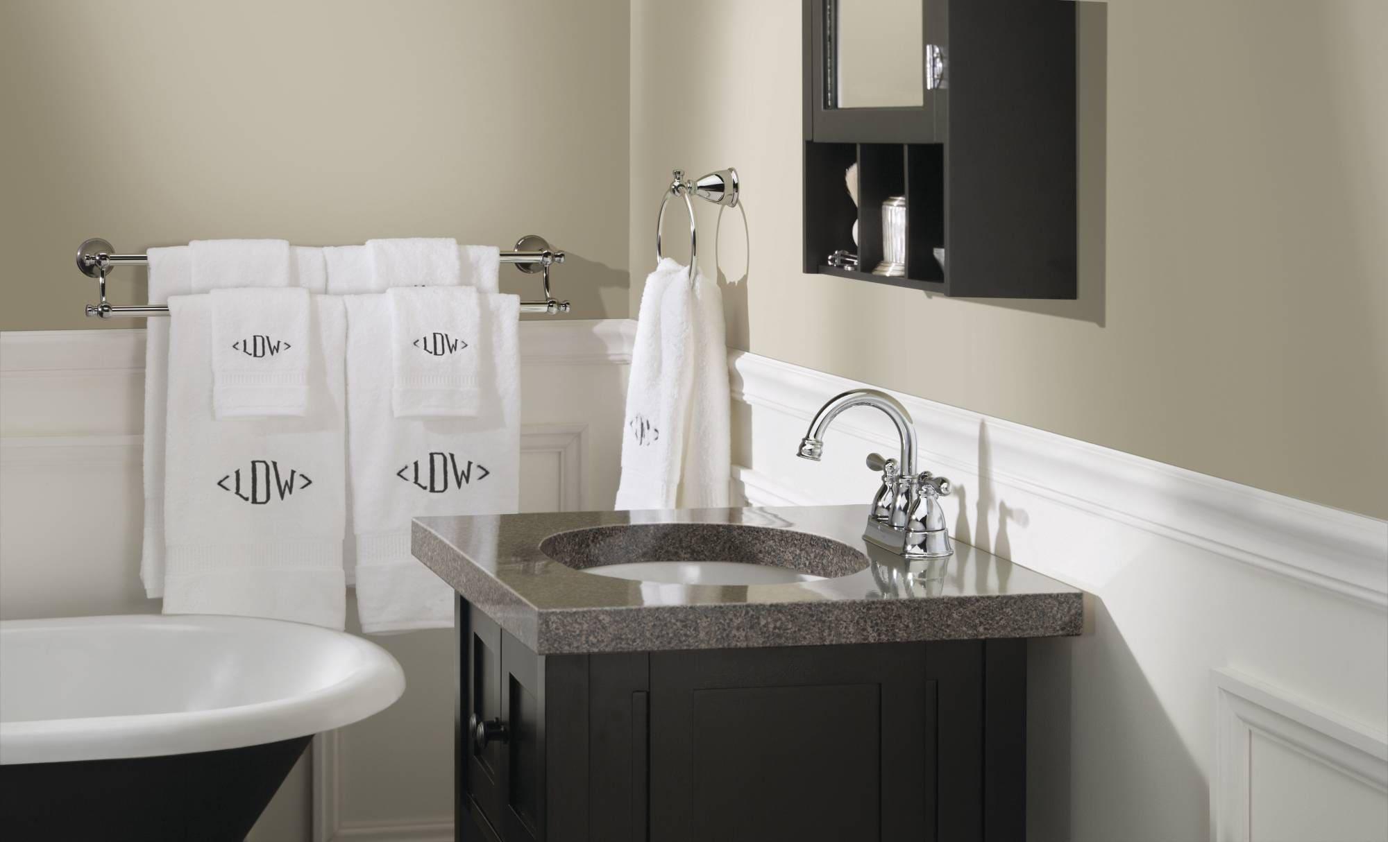 Moen Caldwell Chrome 4-in centerset 2-Handle WaterSense Bathroom Sink Faucet with Drain