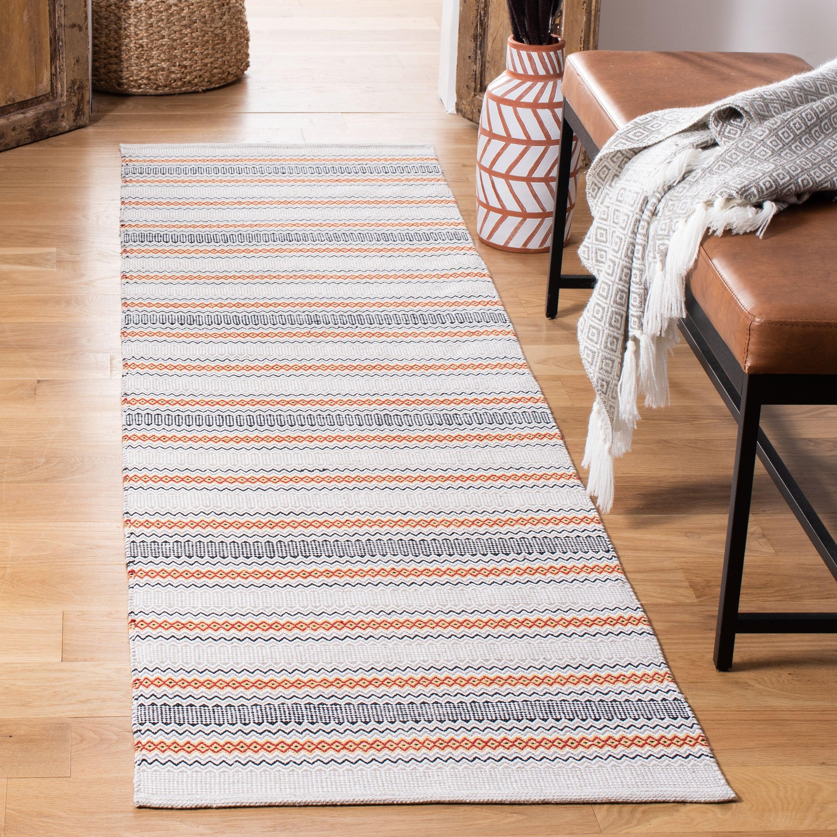 Montauk MTK536 Hand Woven Runner Rug - Red/Beige - 2'3"x8' - Safavieh.