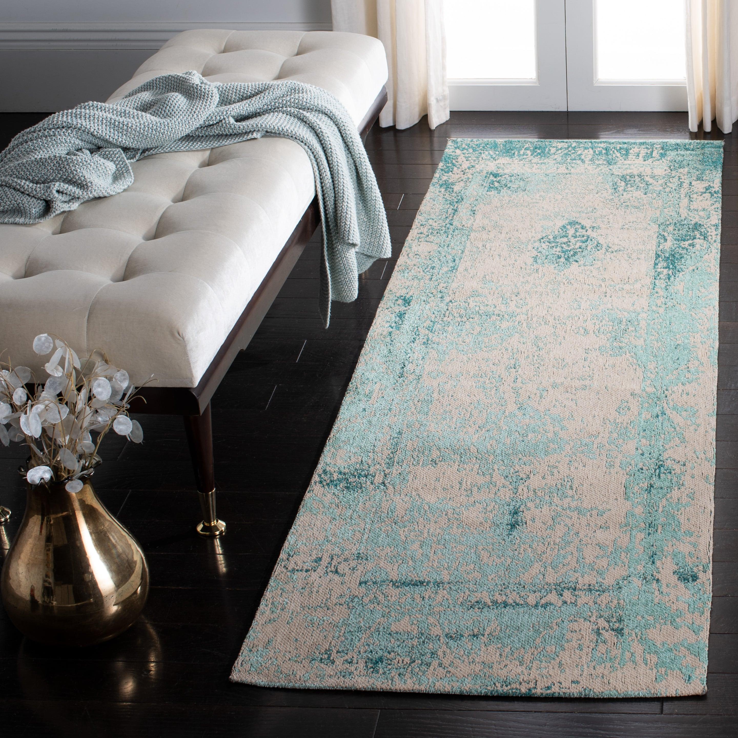 Classic Vintage CLV125 Power Loomed Accent Rug - Turquoise - 2'4"x4'8" - Safavieh.