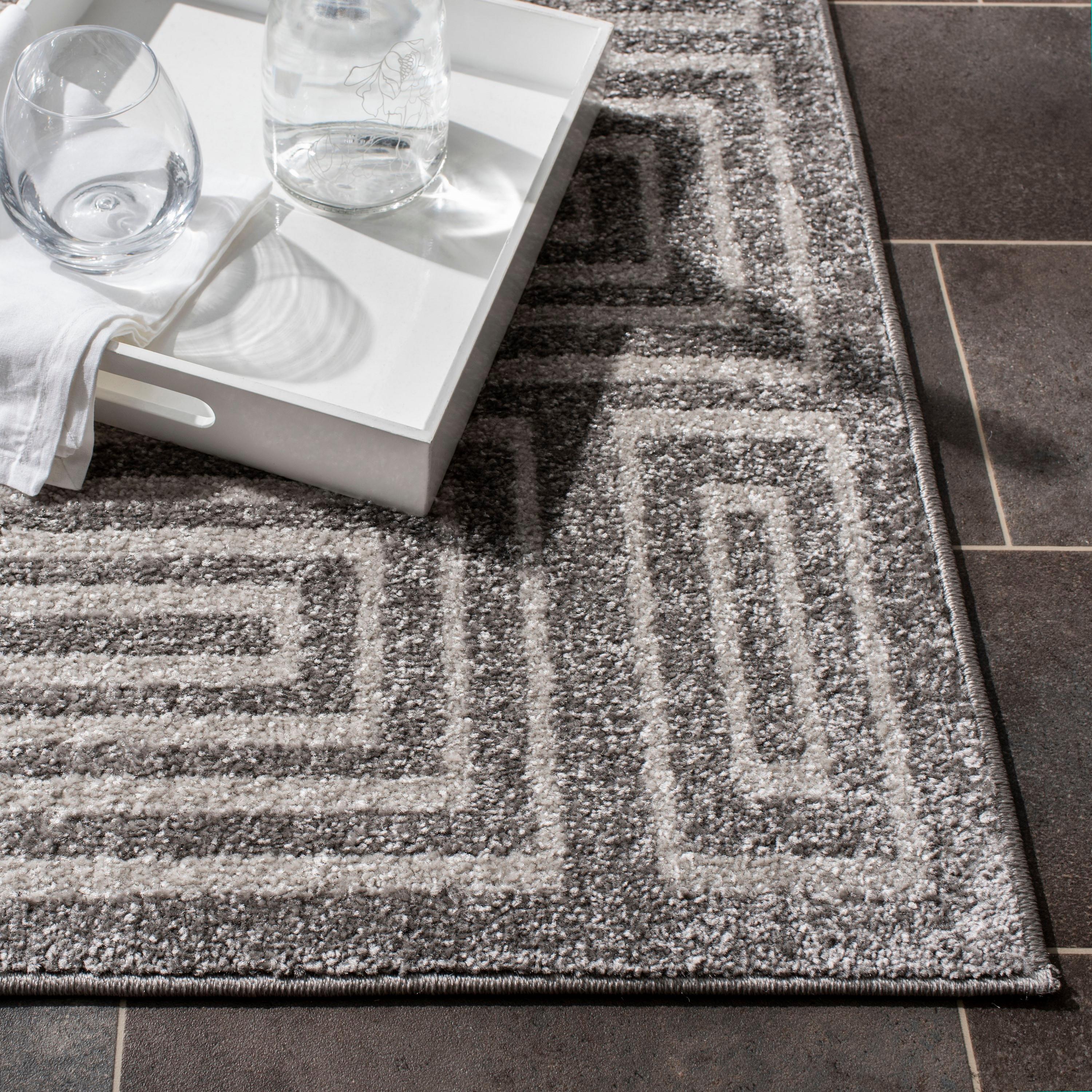 Amherst AMT430 Power Loomed Indoor Area Rug - Grey/Ivory - 8'x10' - Safavieh