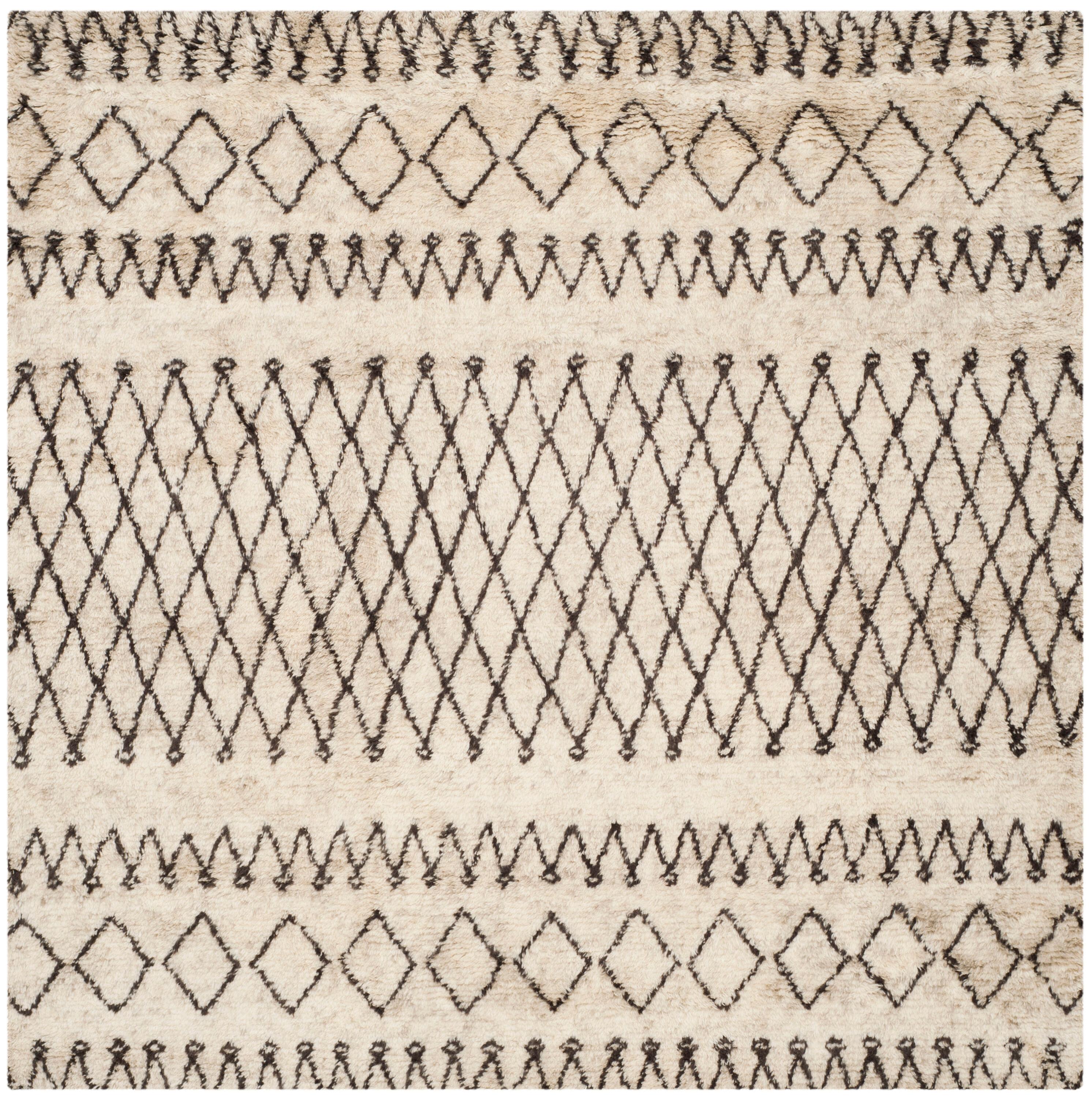 SAFAVIEH Casablanca Domhnall Southwestern Shag Area Rug, Ivory/Dark Brown, 8' x 8' Square
