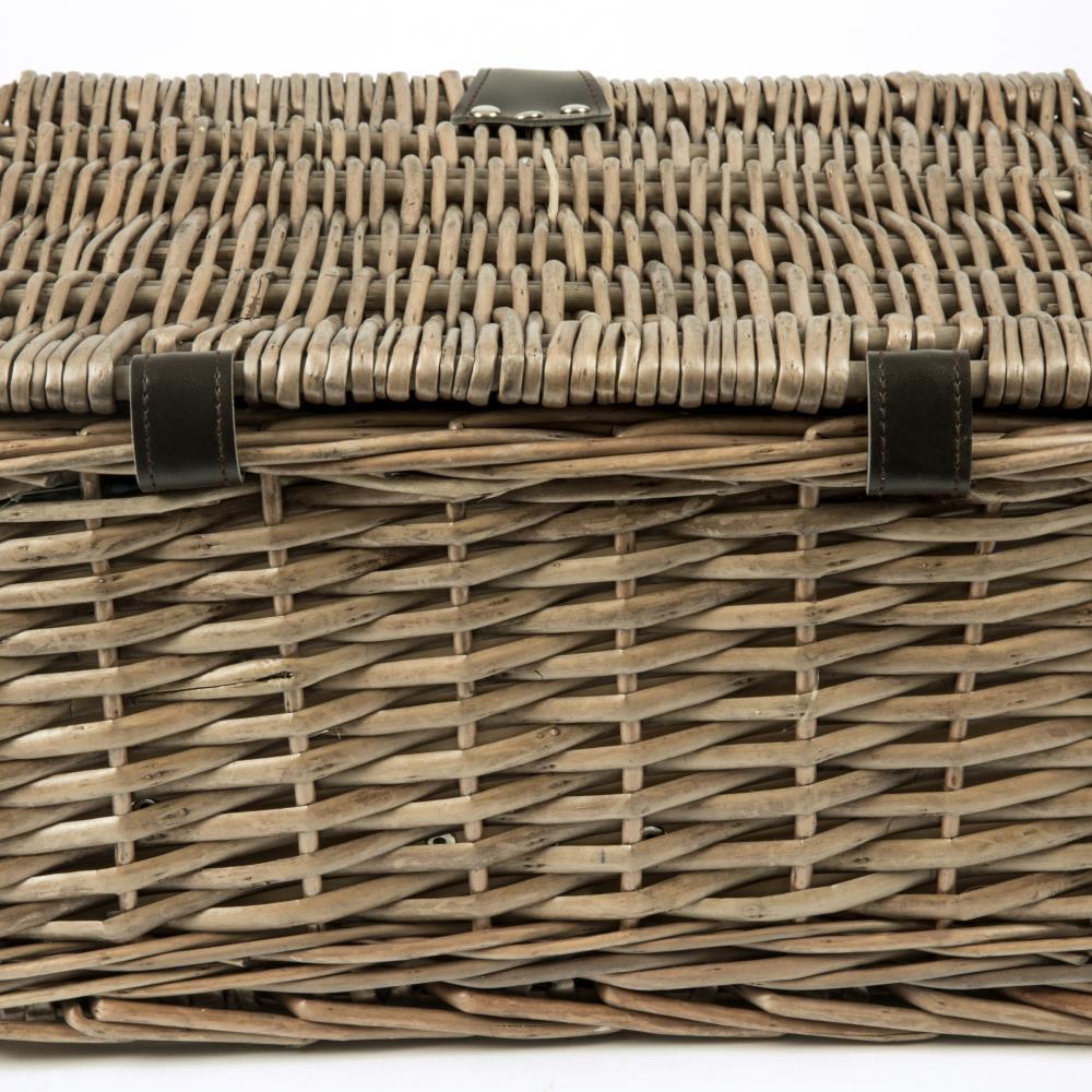 Picnic Time Catalina Wicker Picnic Basket with Picnic