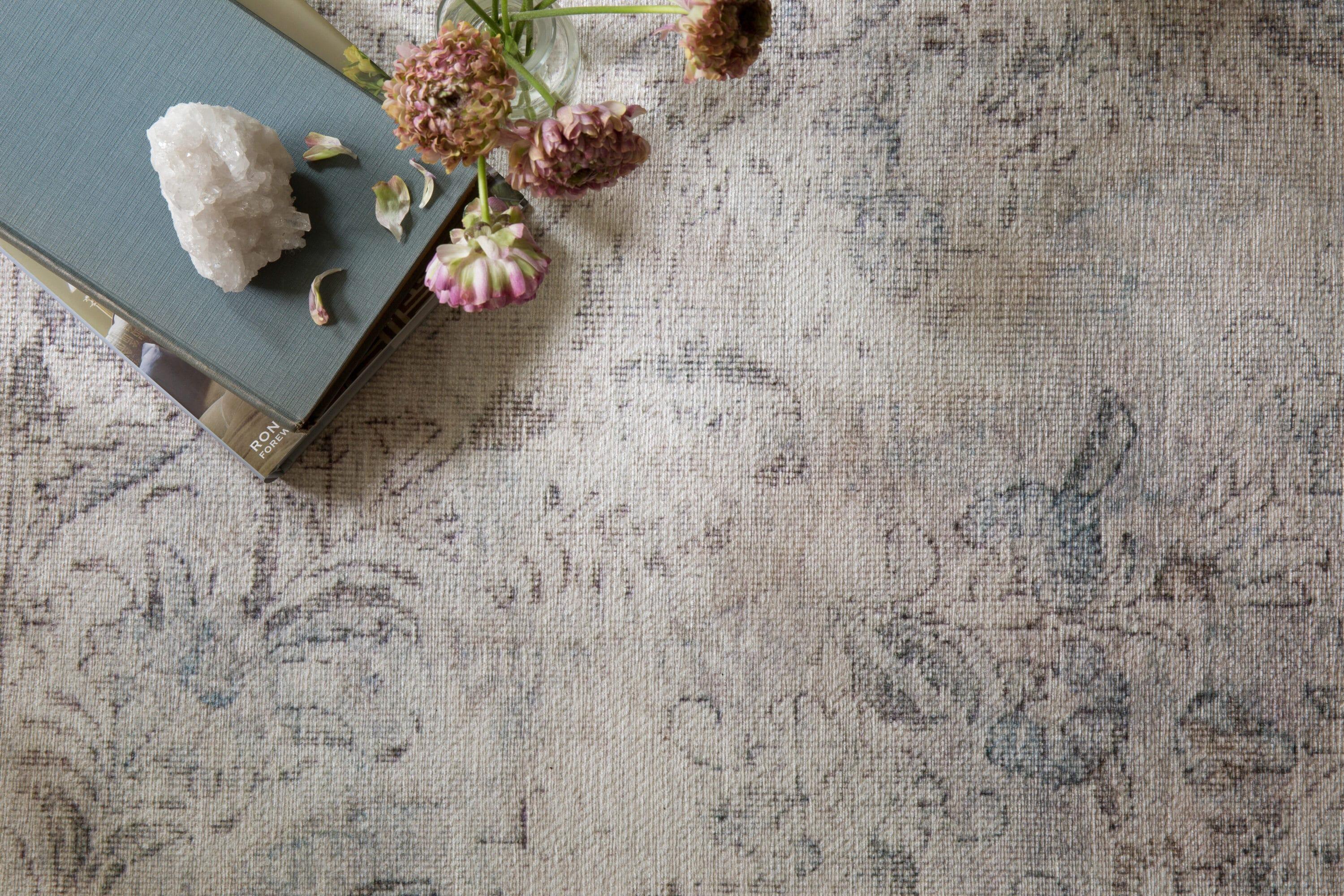 Gray Floral Hand-Knotted Synthetic 5' x 7' Area Rug