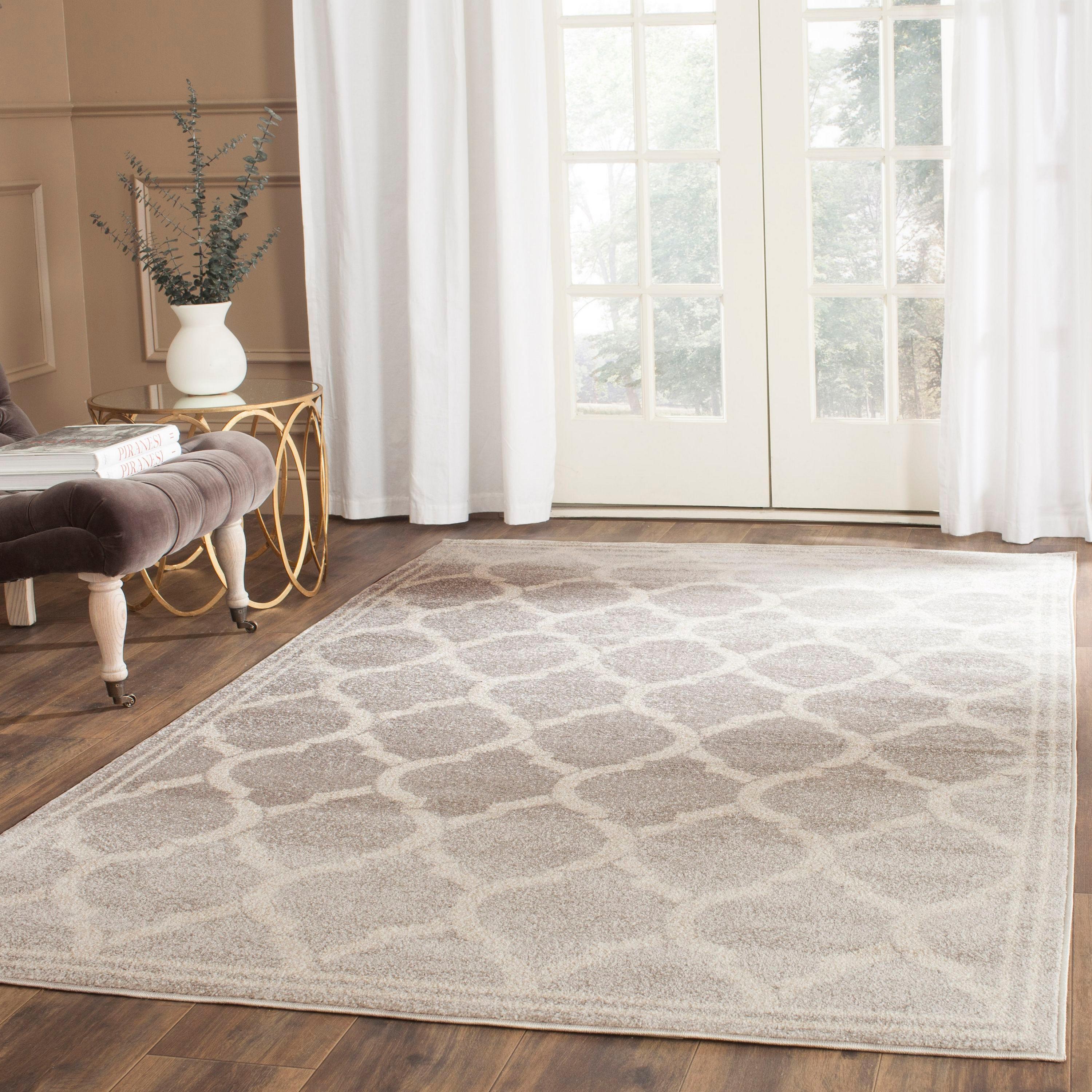 Amherst AMT415 Power Loomed Indoor Area Rug - Light Grey/Ivory - 5'3"x8' - Safavieh