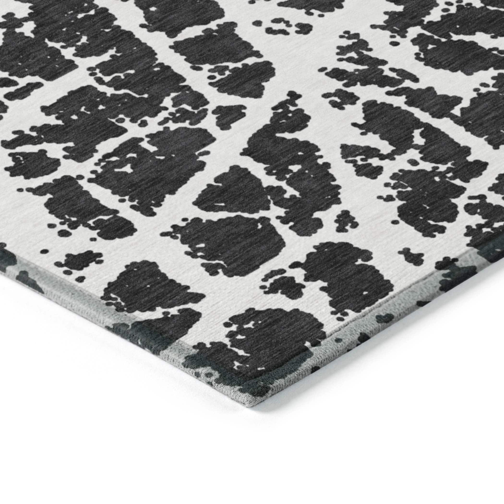 Addison Rugs Machine Washable Indoor/ Outdoor Transitional Black Crackle Chantille Rug Black - 8' x 8'