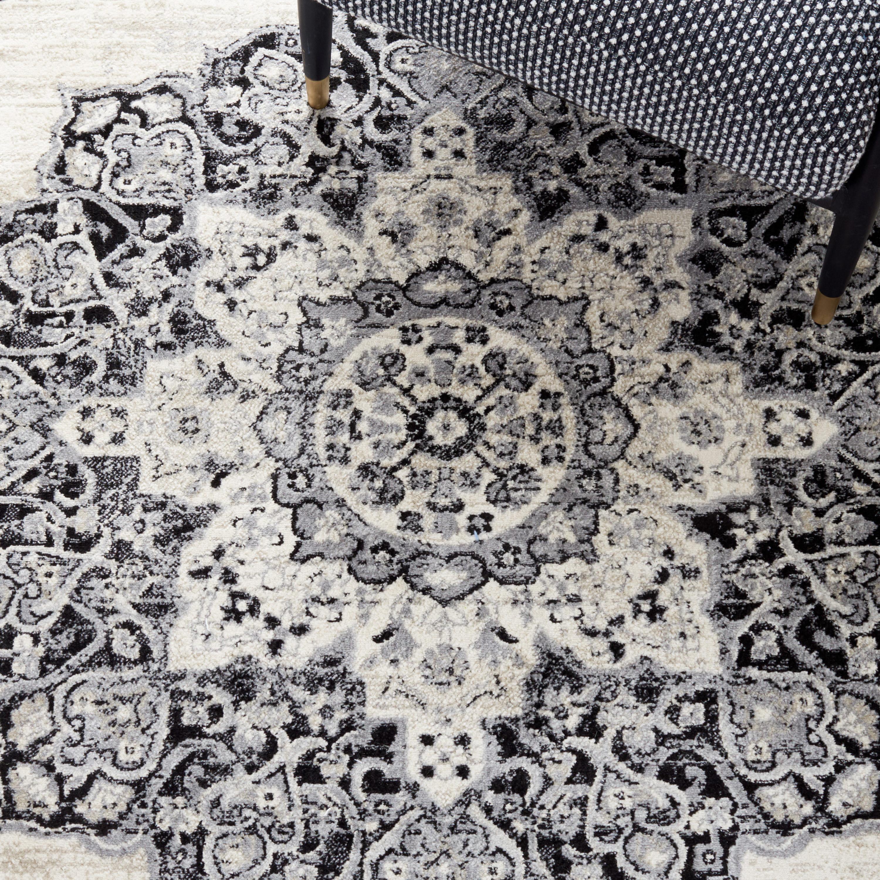 SAFAVIEH Brentwood Dimitri Floral Bordered Area Rug, 9' x 12', Ivory/Black