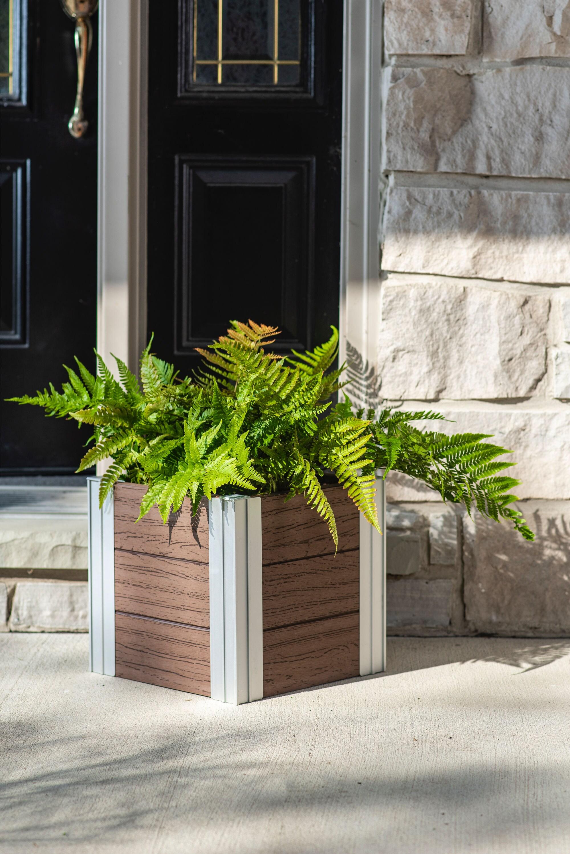 Urbana Planter Box