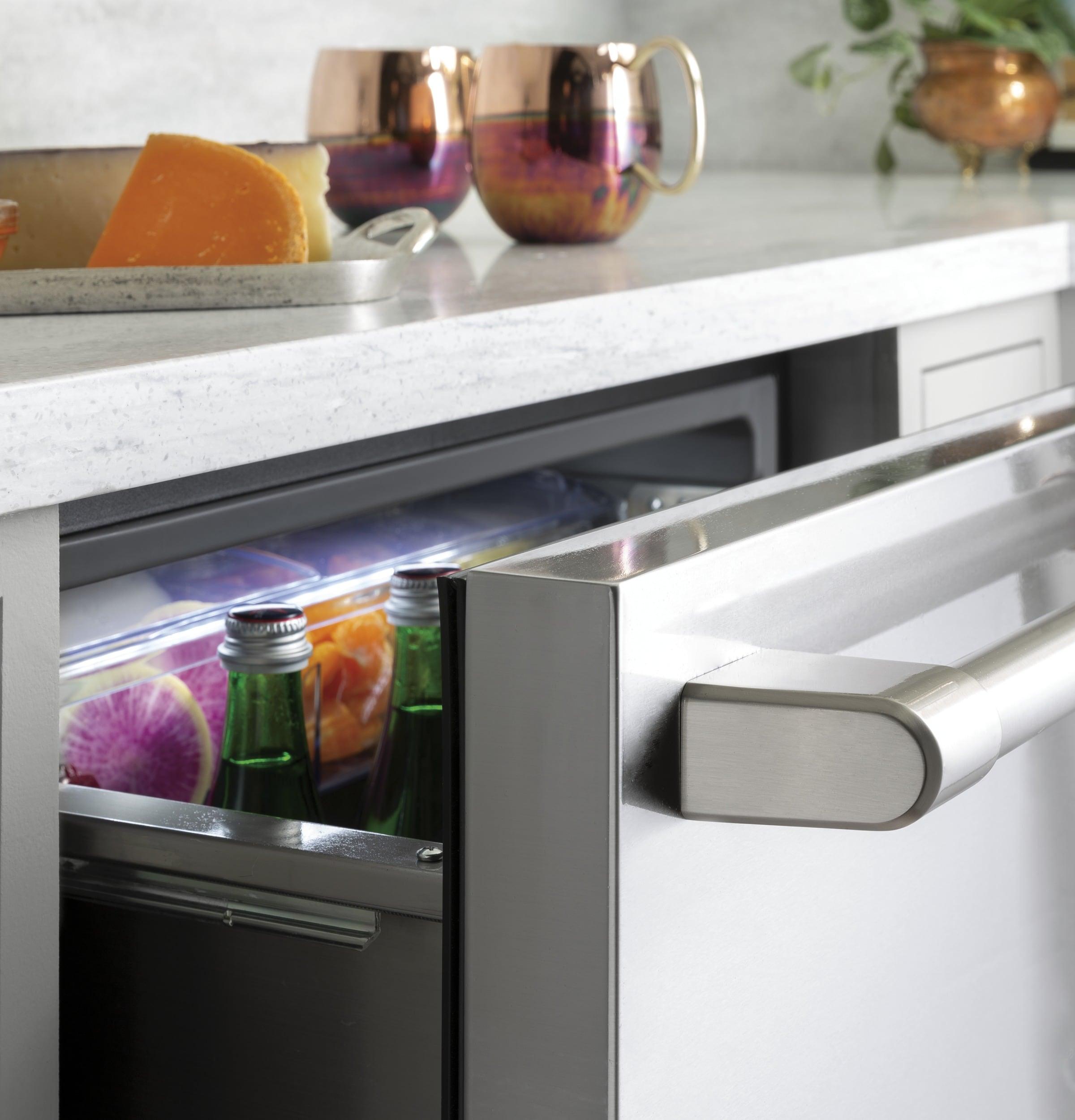 5.7 cu. ft. Undercounter Mini Fridge