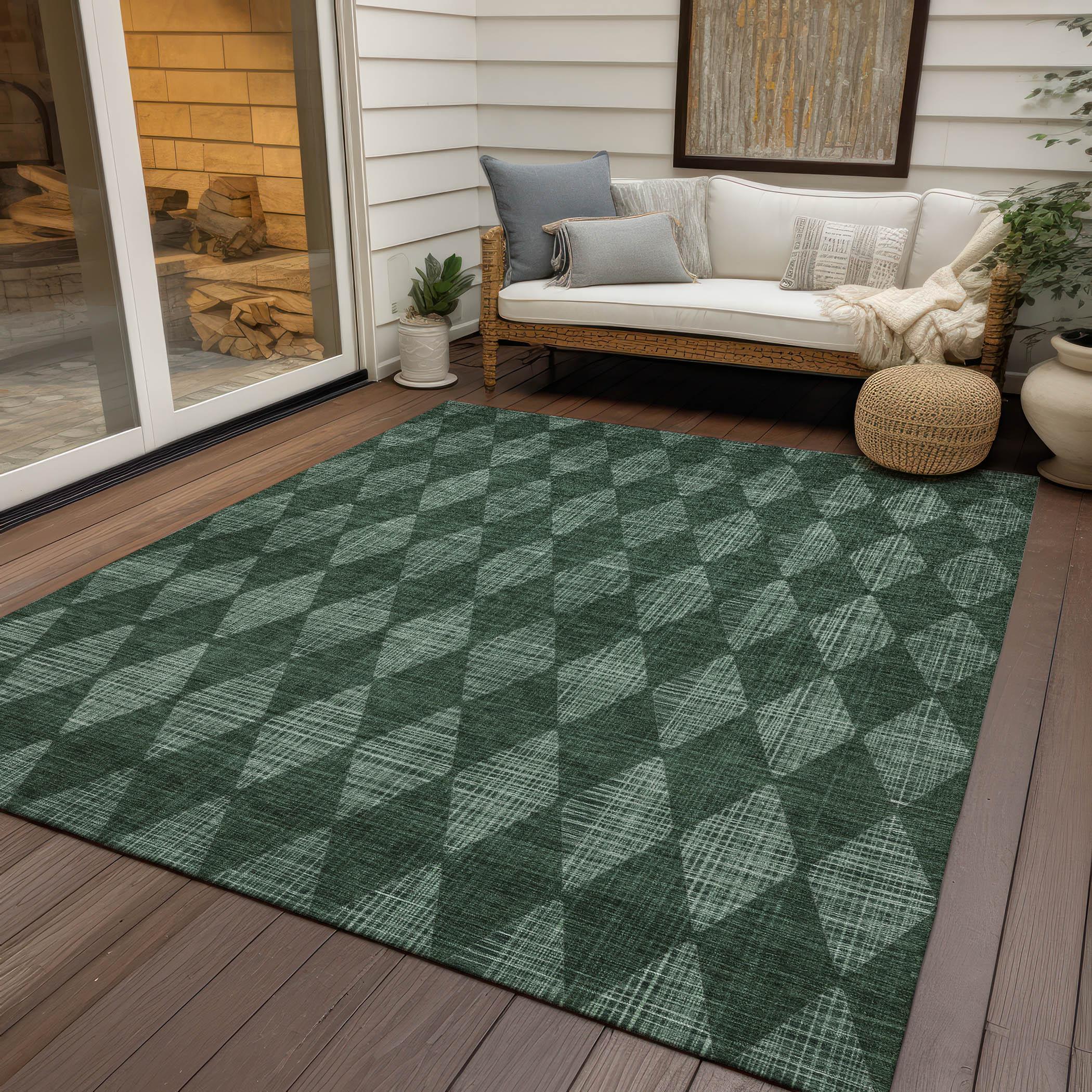 Olive Diamond Pattern Indoor Outdoor Area Rug 5' x 7'6"