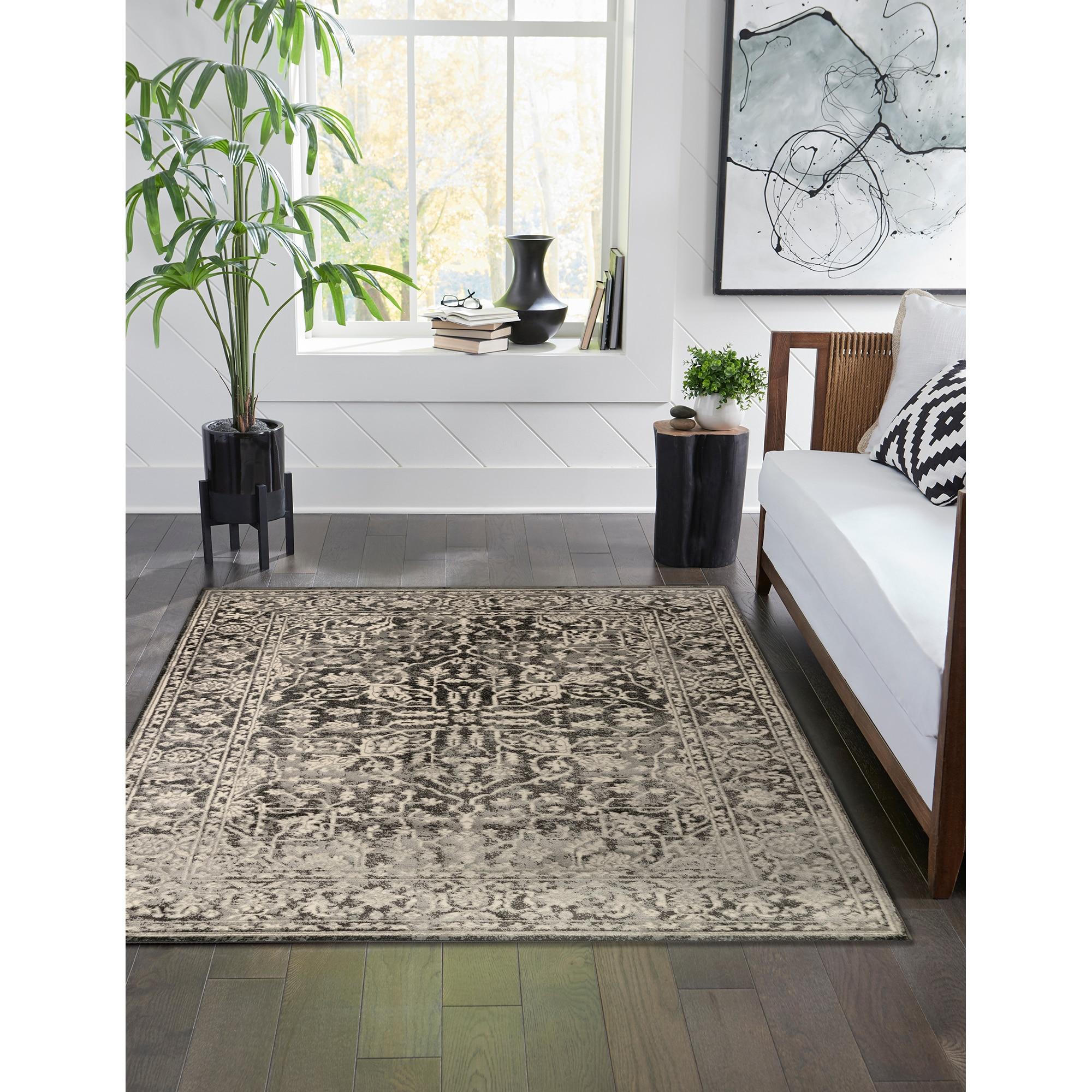 Liora Manne Soho Heriz Indoor Rug Black 5'3" x 7'6"