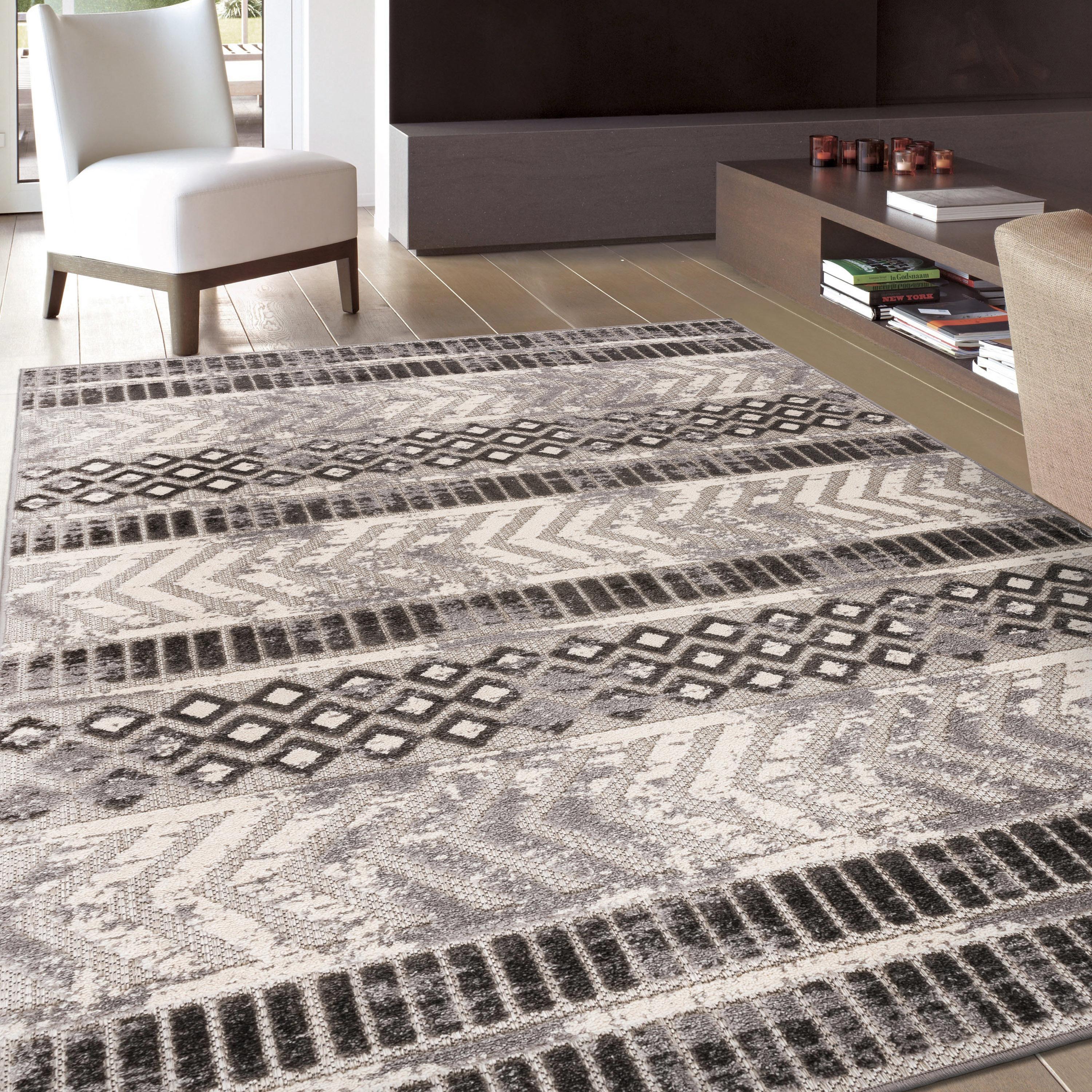 Gray 7 ft. 10 in. x 10 ft. Distressed Geometric Indoor/Outdoor Area Rug
