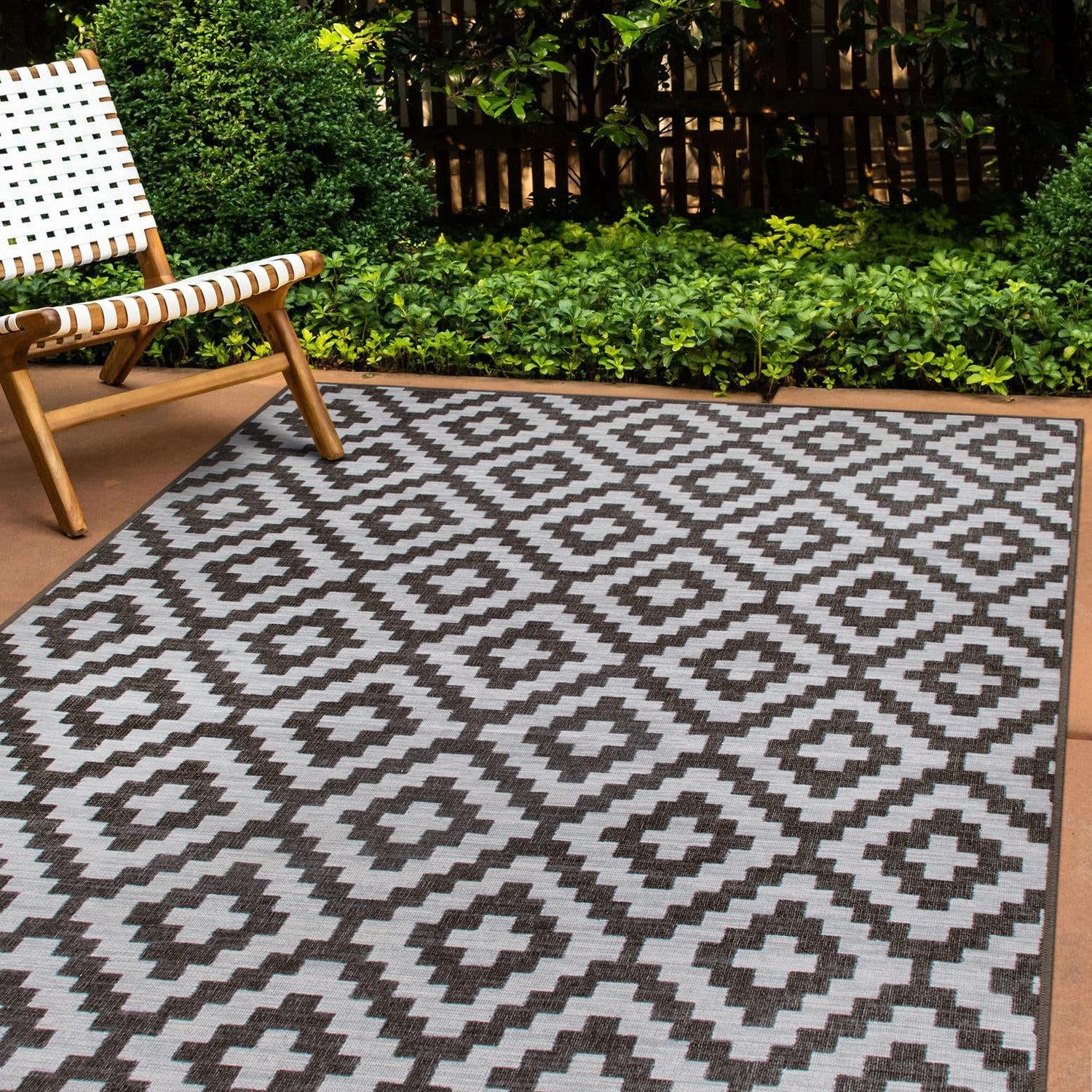 World Rug Gallery Contemporary Geometric Trellis Indoor/Outdoor Area Rug - GRAY 5' X 7'