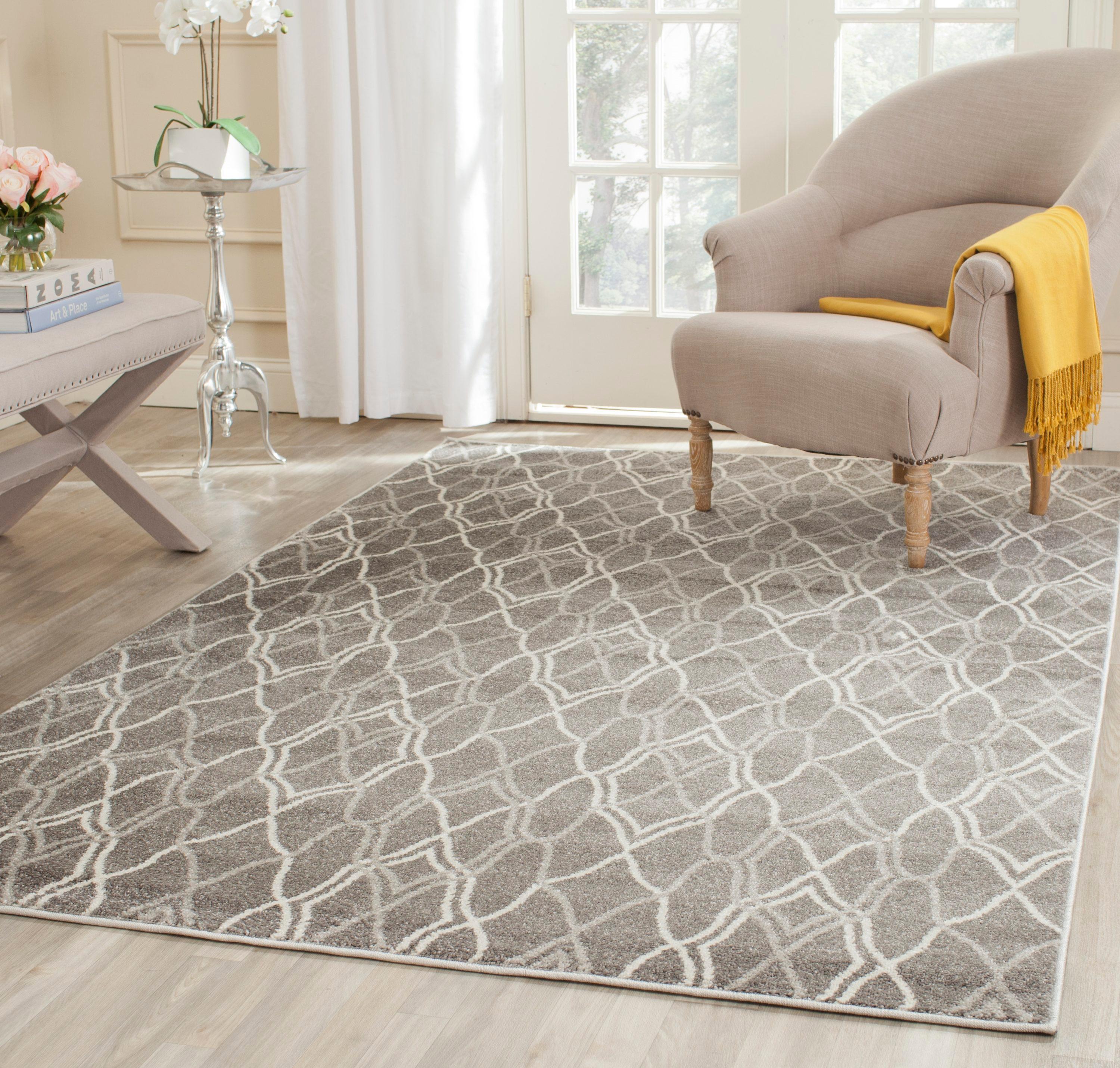 Amherst AMT417 Power Loomed Accent Rug - Grey/Light Grey - 2'6"x4' - Safavieh.