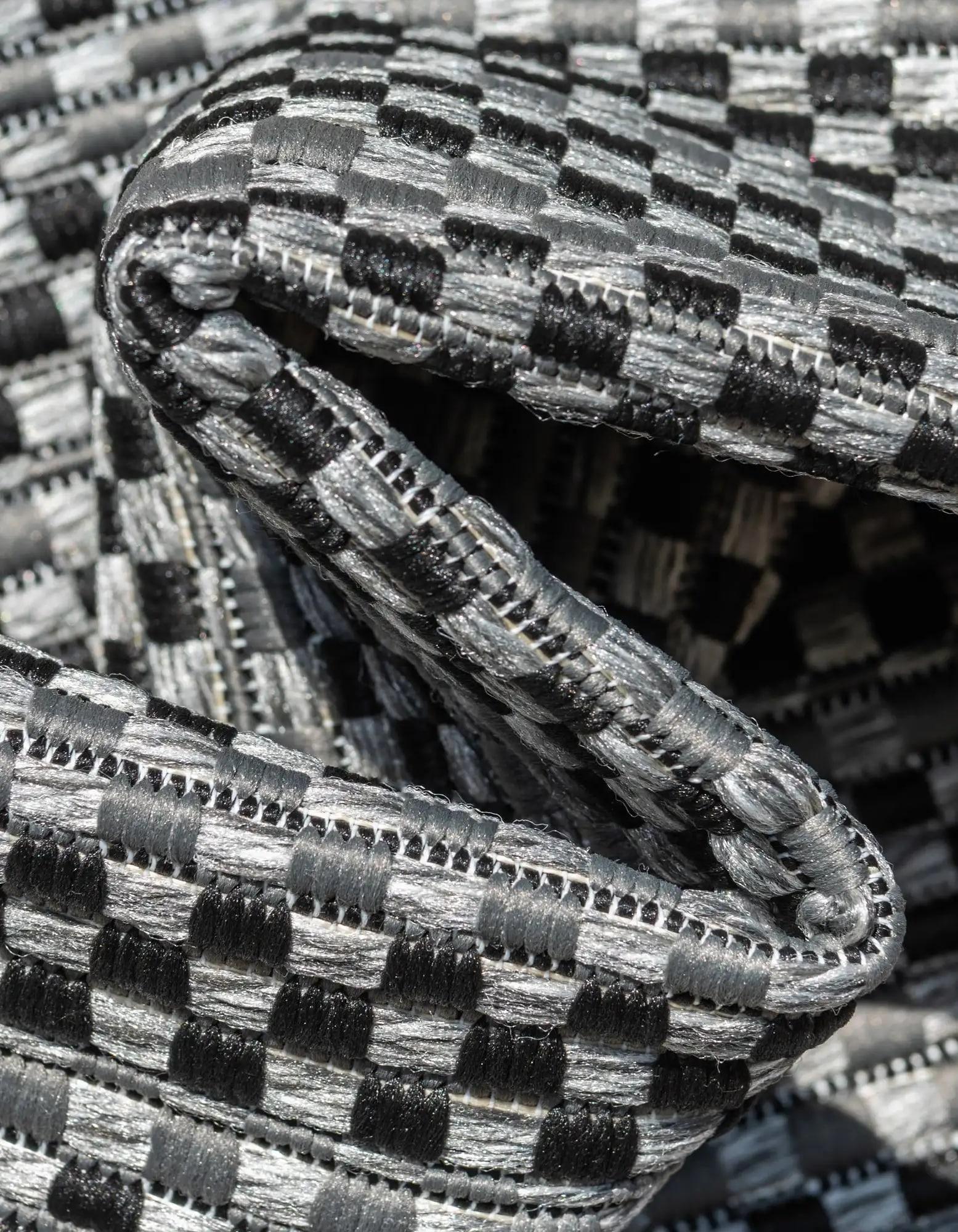 Striped Indoor / Outdoor Rug