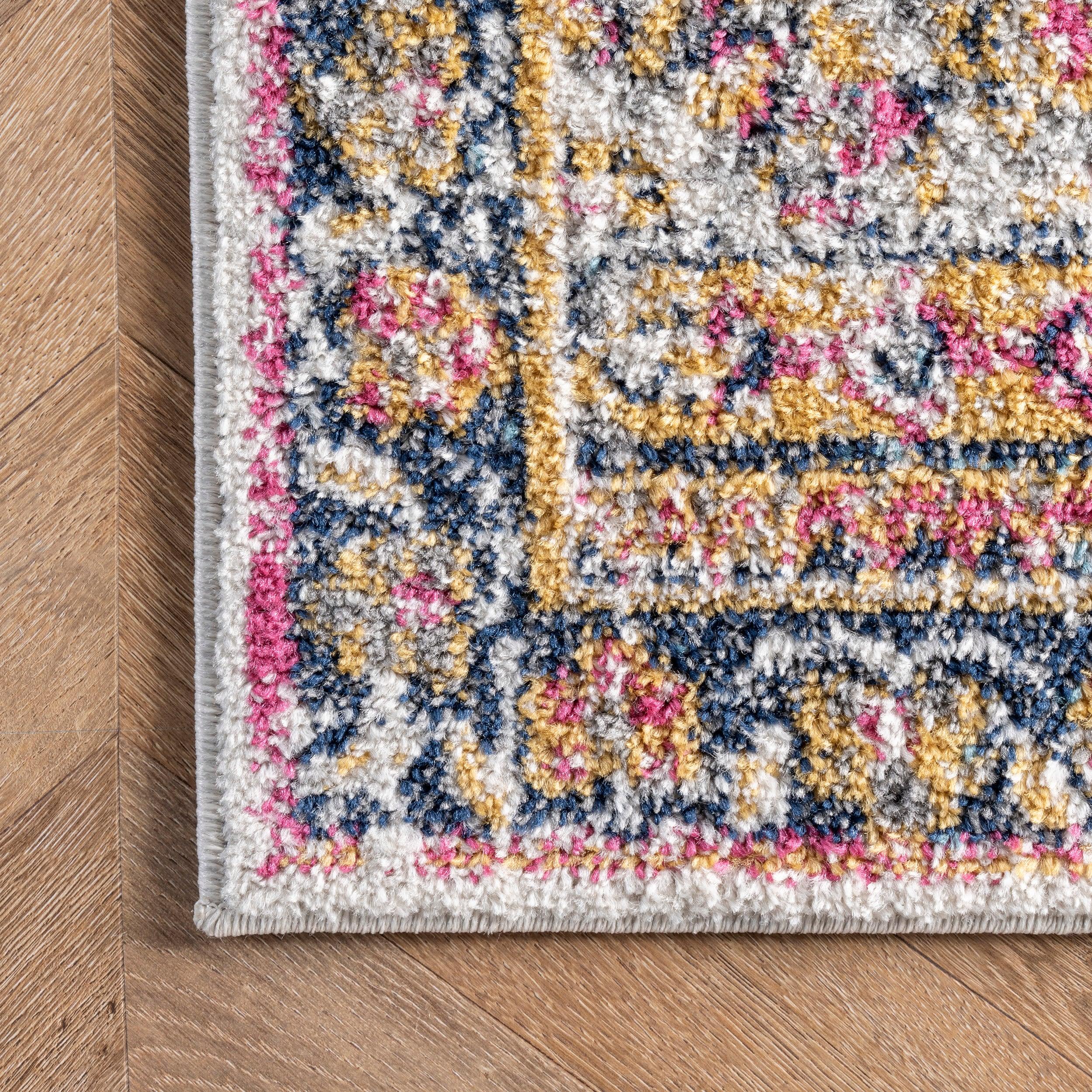 Nuloom Tabitha Oriental/Persian 4x6 Area Rug for Living Room Bedroom Dining Room Kitchen, Pink/Ivory