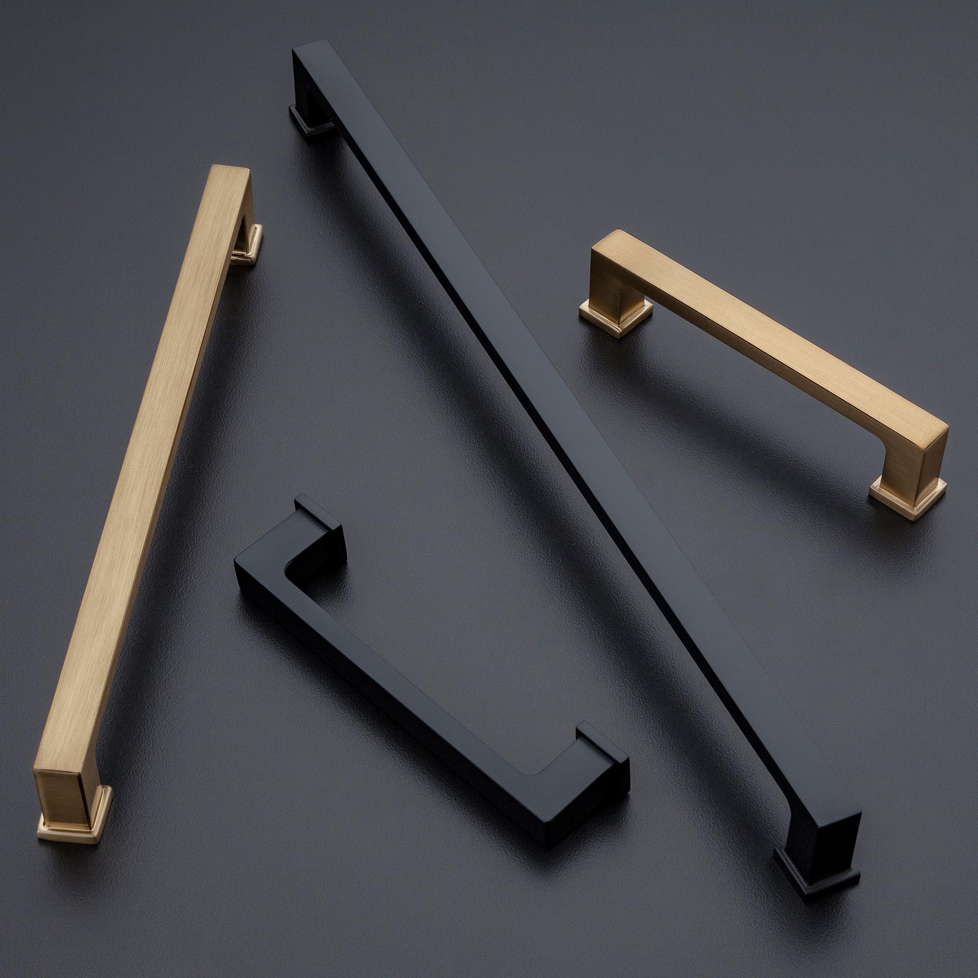 Chelsey Center to Center Bar Pull Multipack