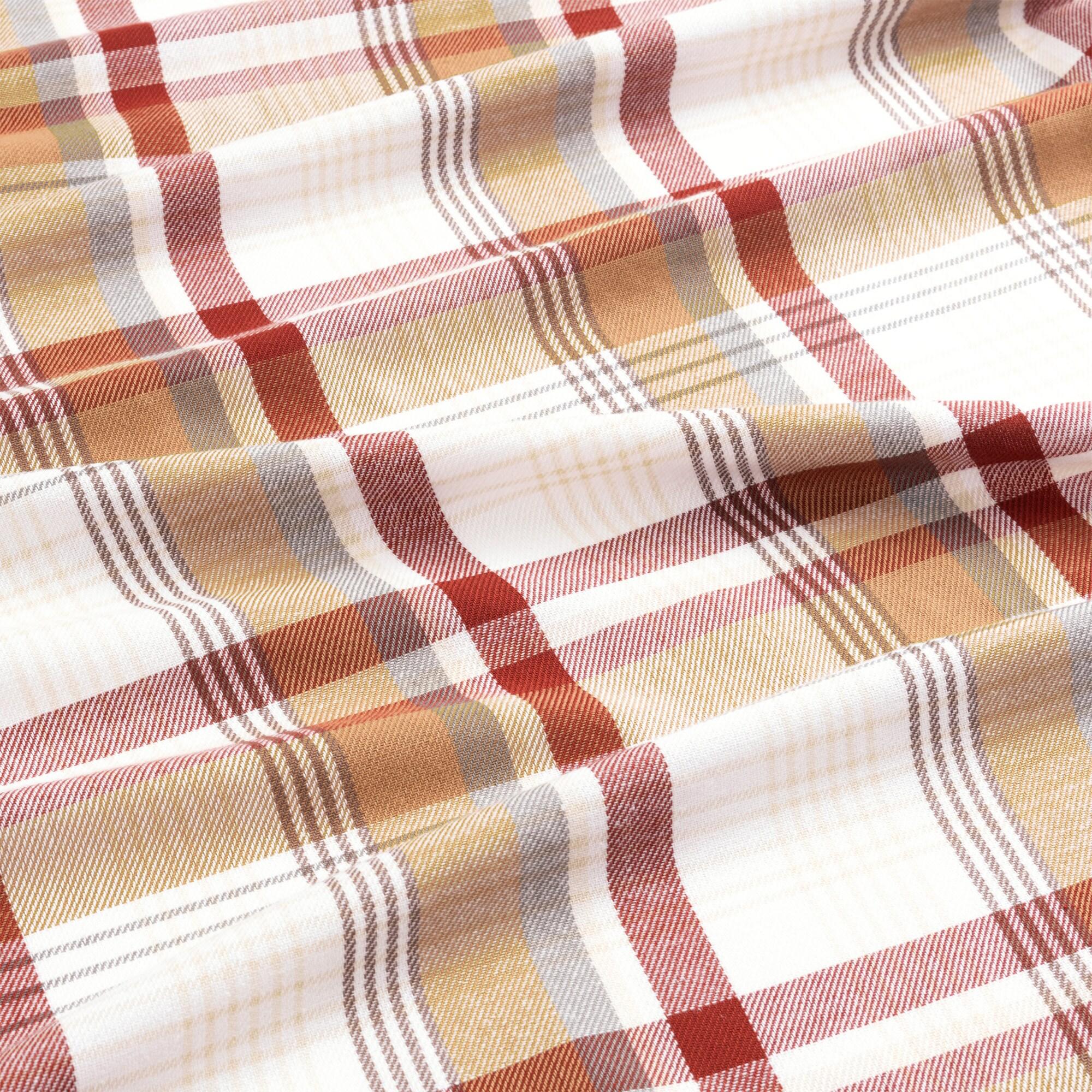 Seneca Plaid Winter Holiday Cotton Tablecloth - Multicolor - 60x84 Oval - Elrene Home Fashions
