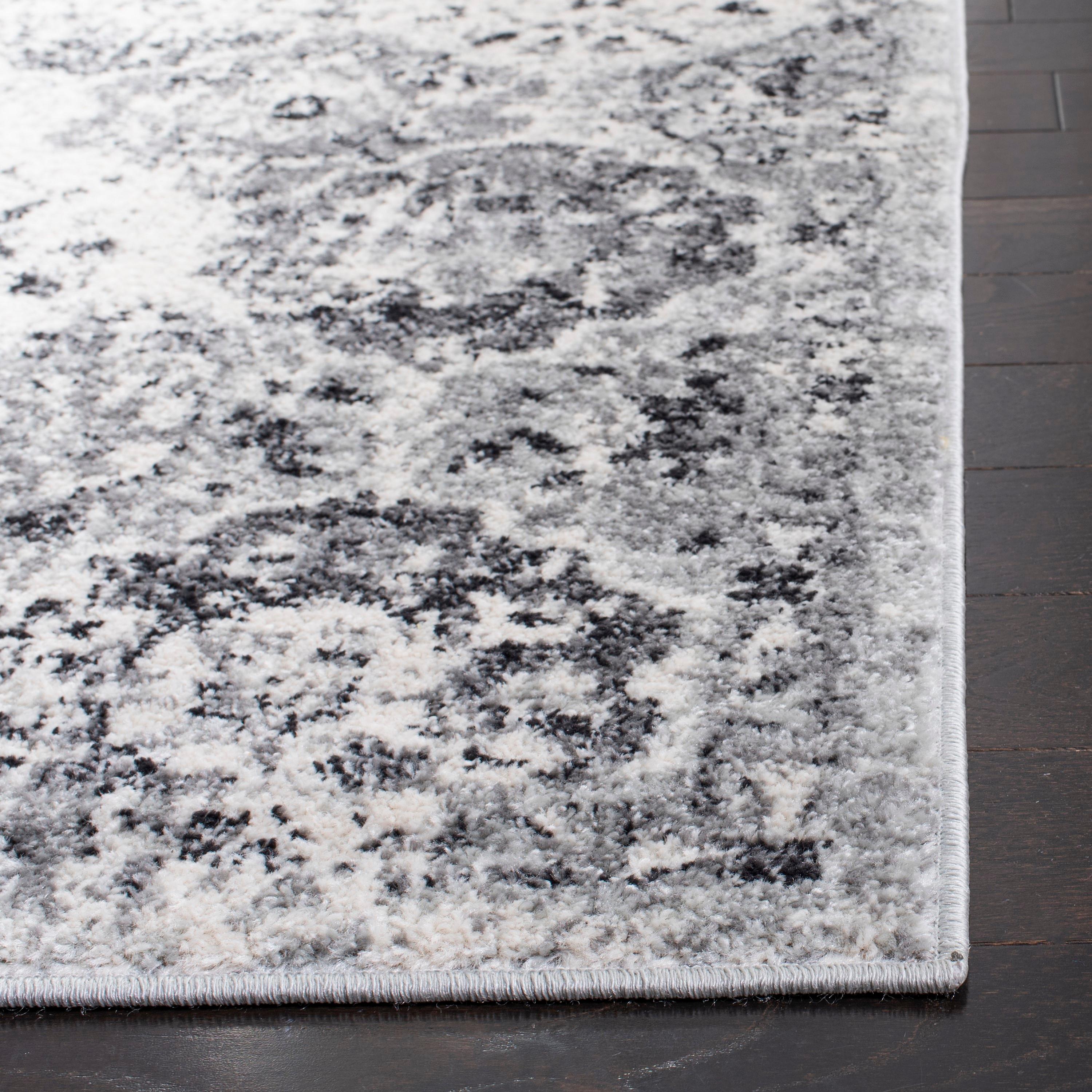 Madison MAD611 Power Loomed Indoor Area Rug - Silver/Grey - 6'7"x9'2" - Safavieh