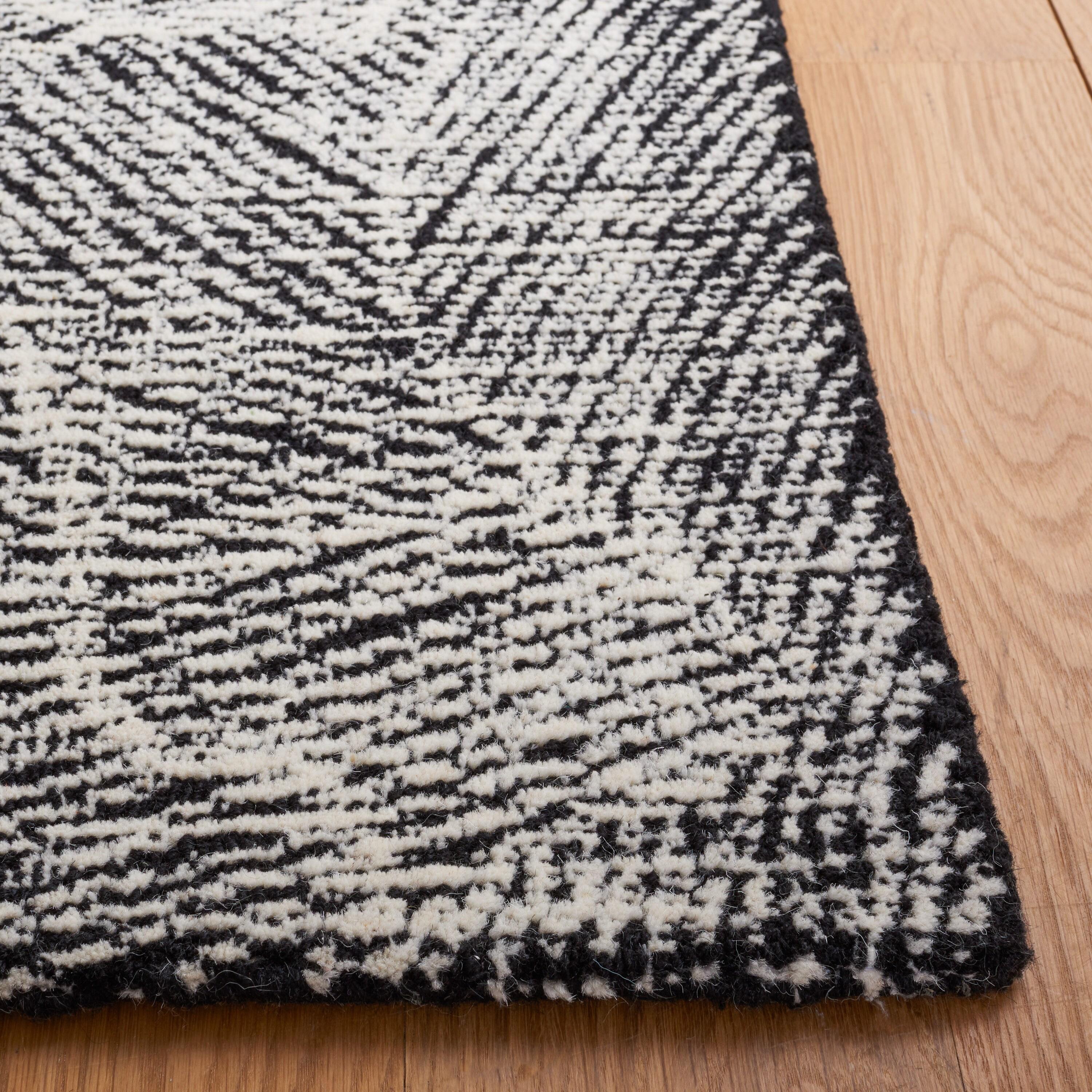 Metro MET999 Hand Tufted Indoor Area Rug - Black/Ivory - 6'x6' - Safavieh