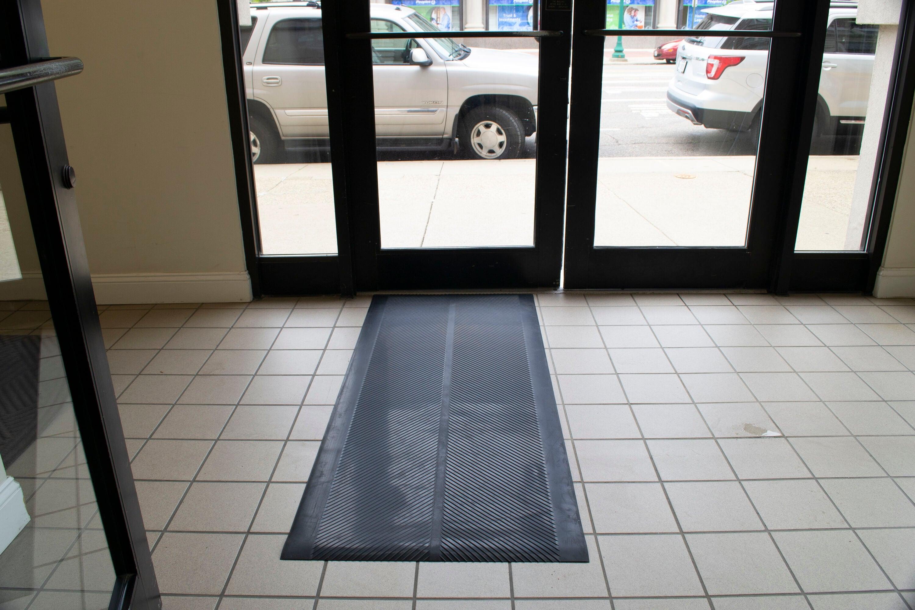 Black Rubber Outdoor Utility Runner Mat, 27.5" x 7.5"