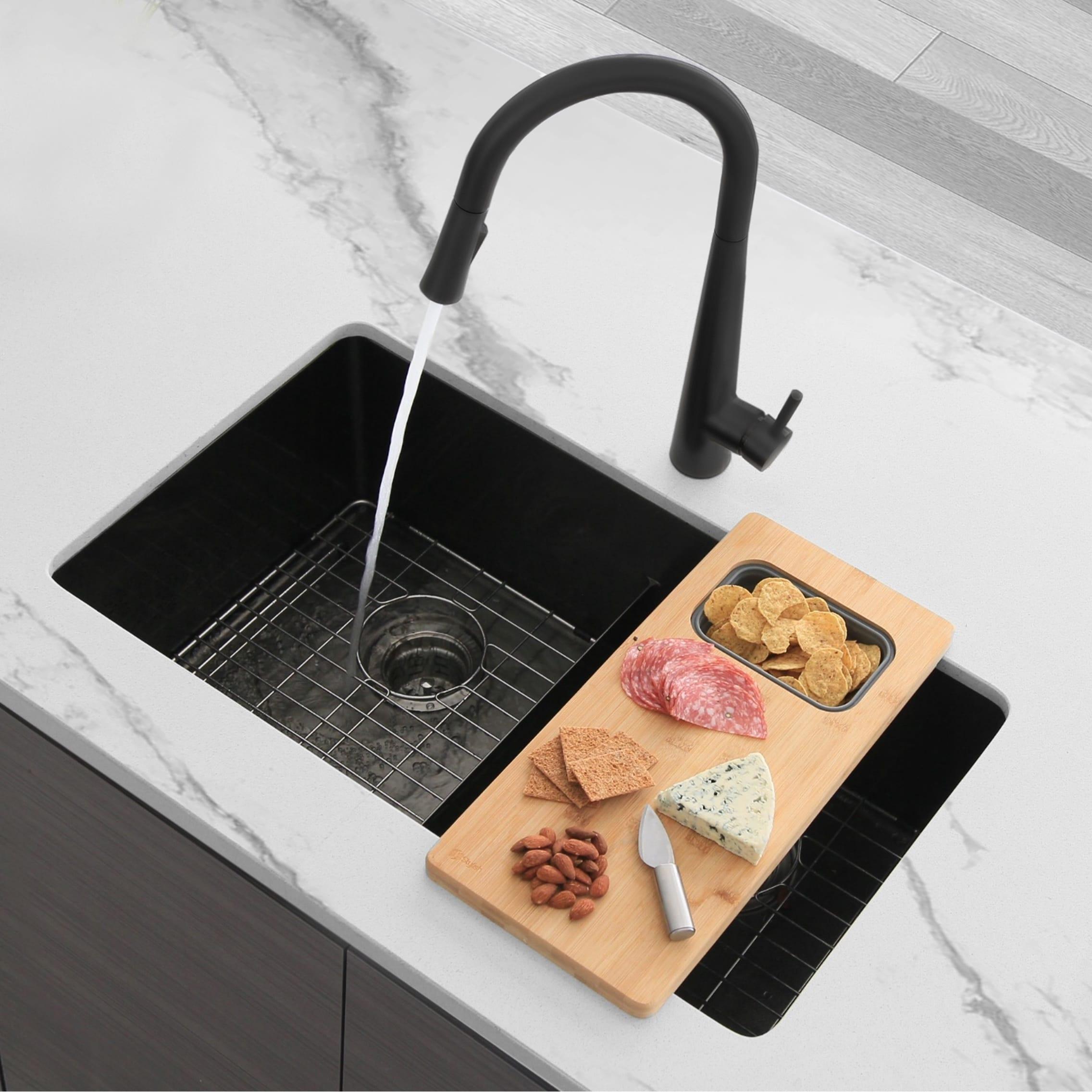 Modern Faucet Stylish Siena One-Handle Pull Down Kitchen Faucet