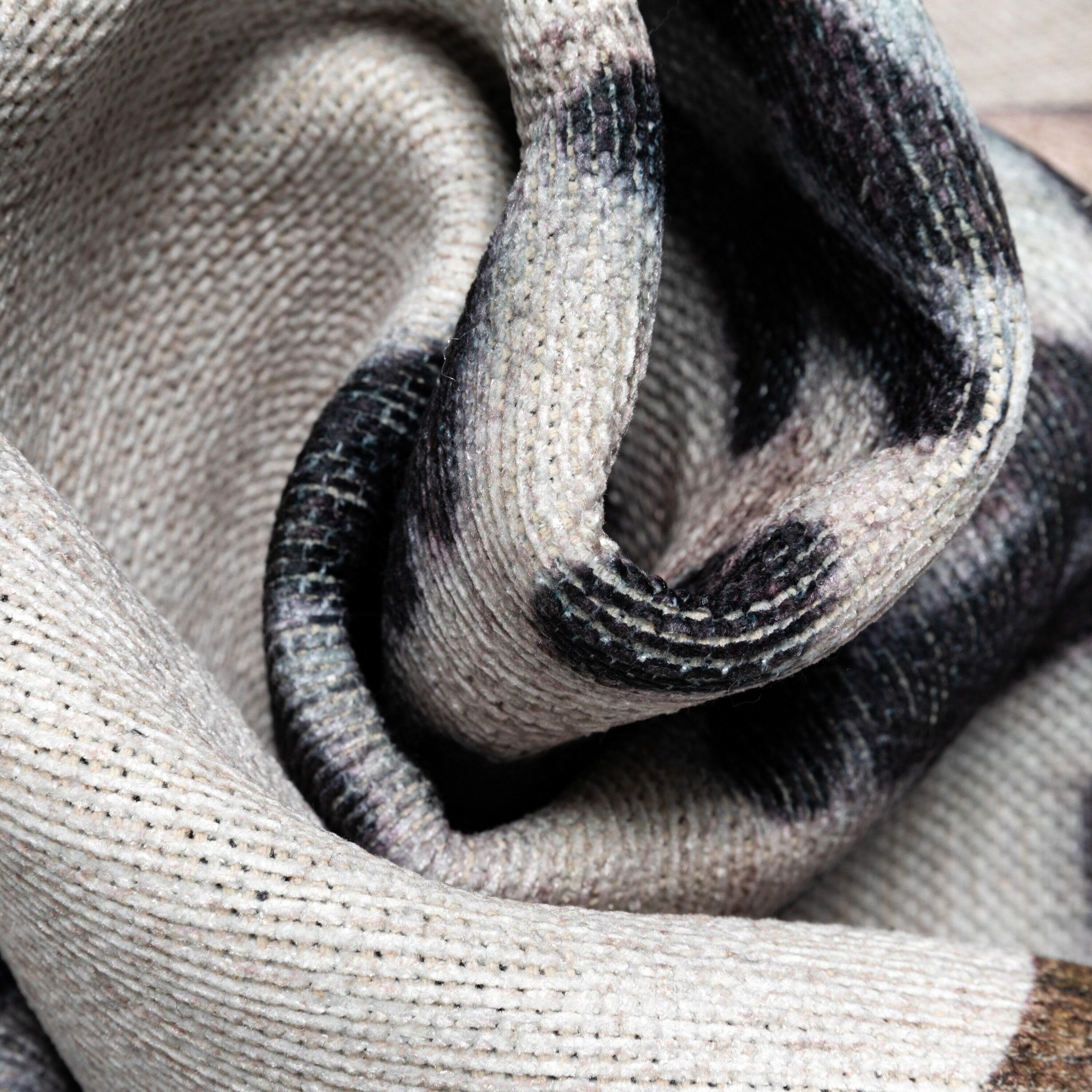 Well Woven Apollo White Sprinkles Donut Modern Kids Ivory Black 3'3" x 5' Easy Clean Area Rug