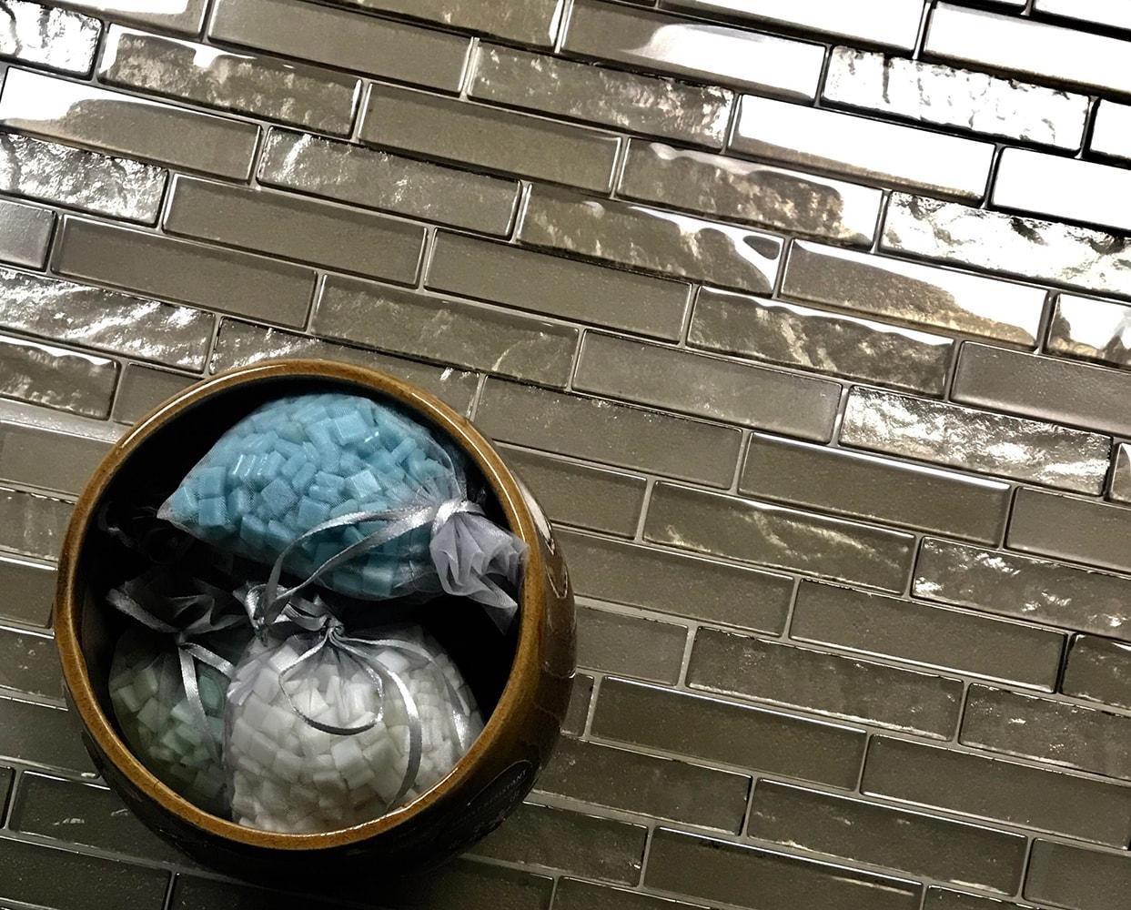 Landscape 1 in. x 4 in. Translucent Glass Plastic Face Mounted Brick Mosaic Designer Pool Tile