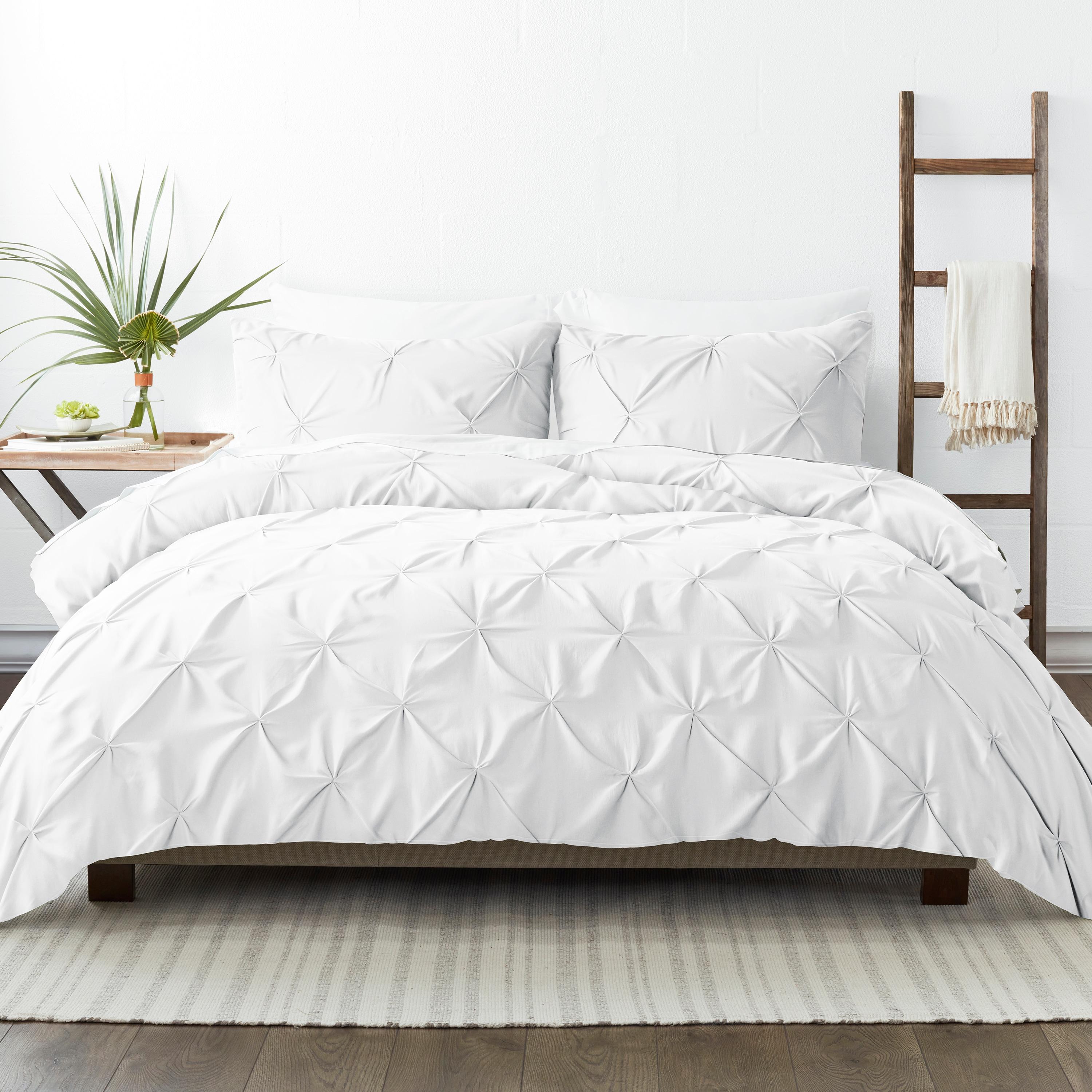 Pinch Pleat Textured Duvet Cover Set