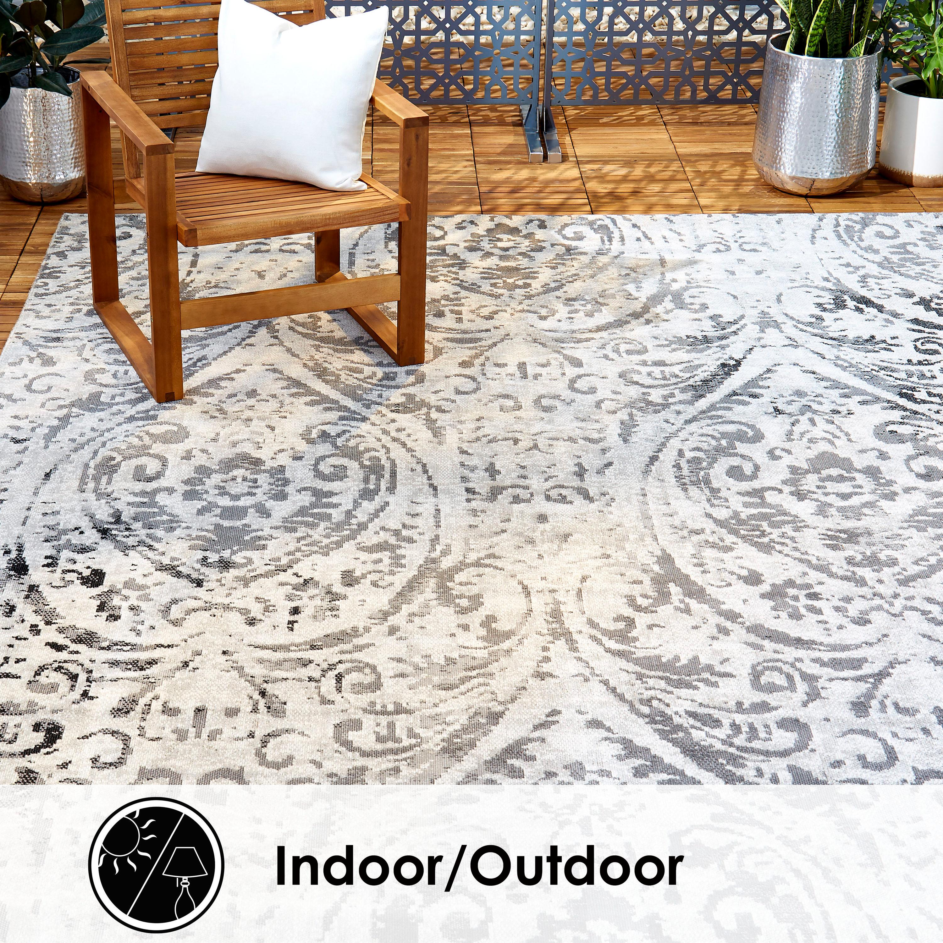 Nicole Miller New York Patio Sofia Juniper Transitional Paisley Indoor/Outdoor Area Rug, Ivory/Gray