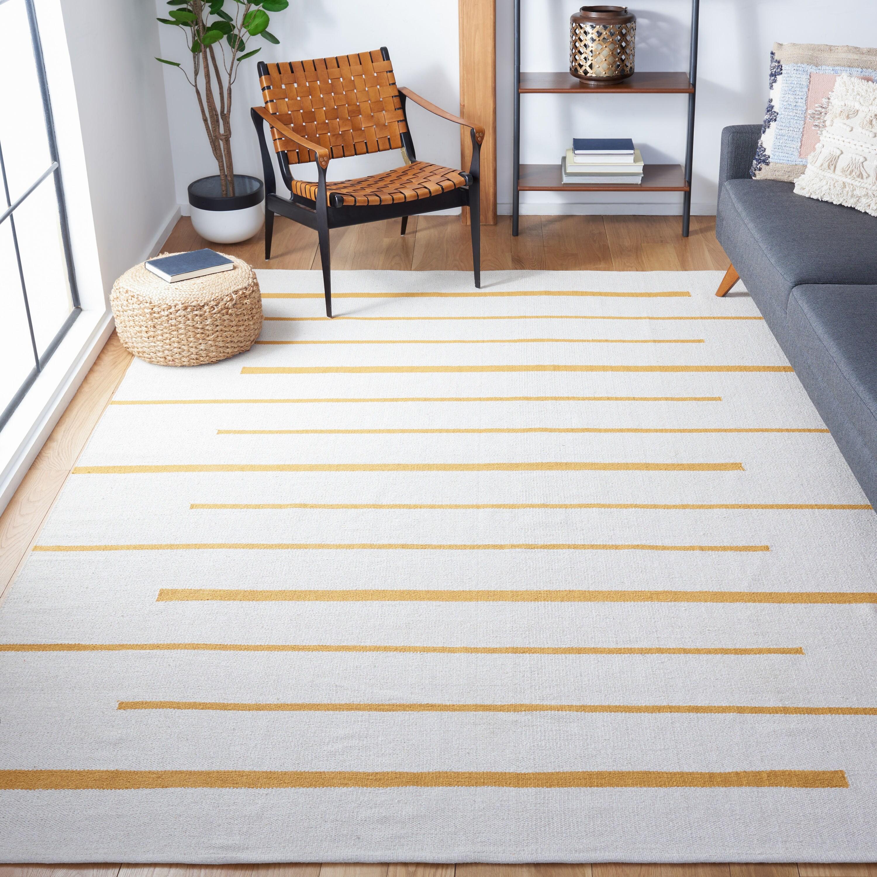 Montauk MTK311 Hand Woven Indoor Area Rug - Ivory/Gold - 5'x8' - Safavieh