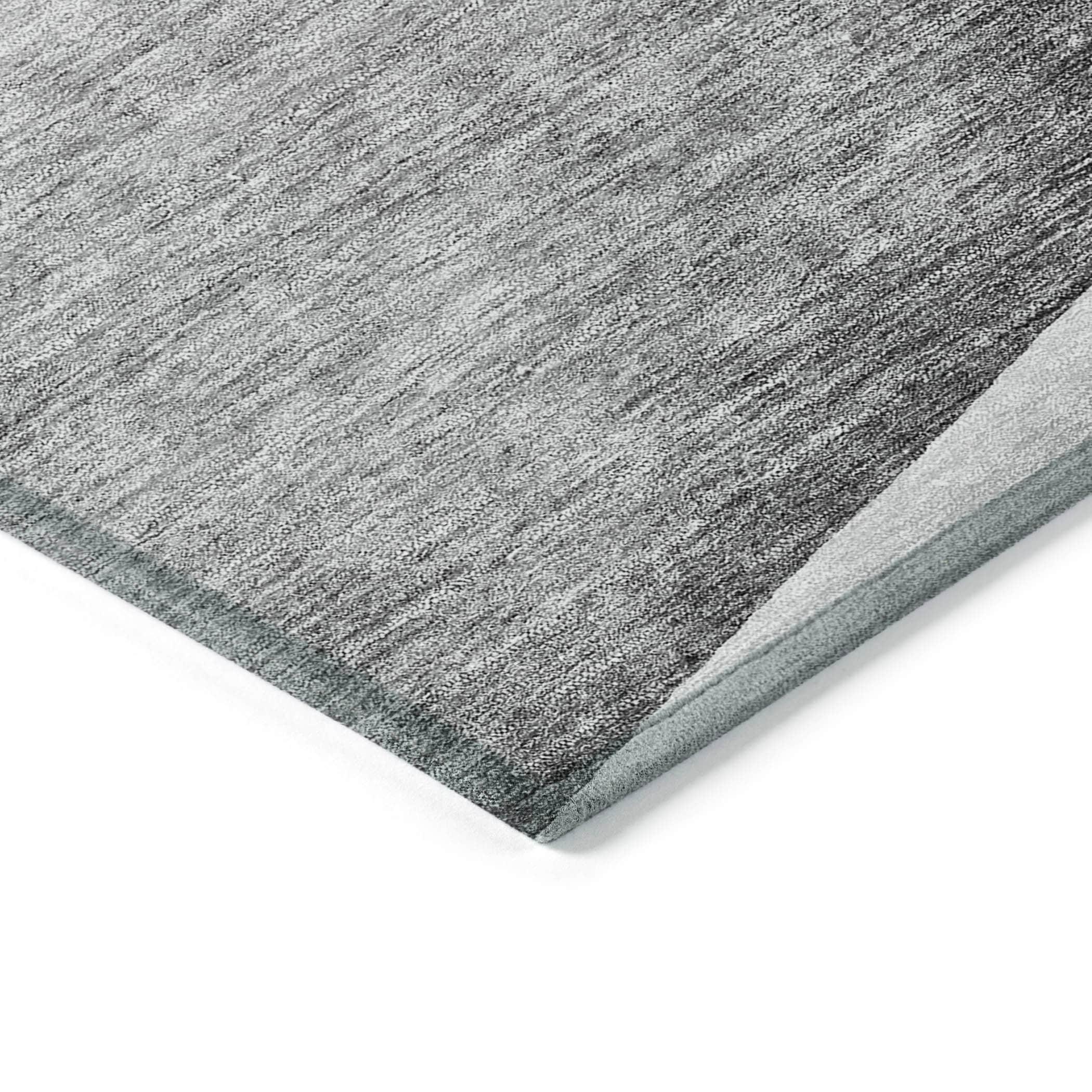 Gray Floral Synthetic Indoor/Outdoor Washable Rug 5' x 7'