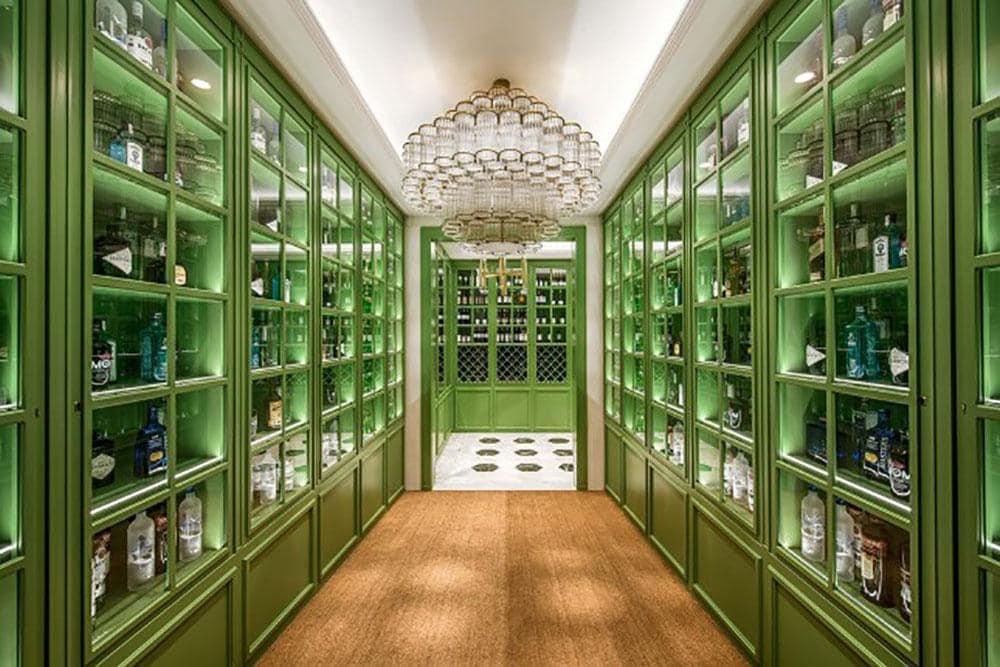 1.375'' H x 78'' W x 0.625'' D Plastic Chair Rail (Set of 12)