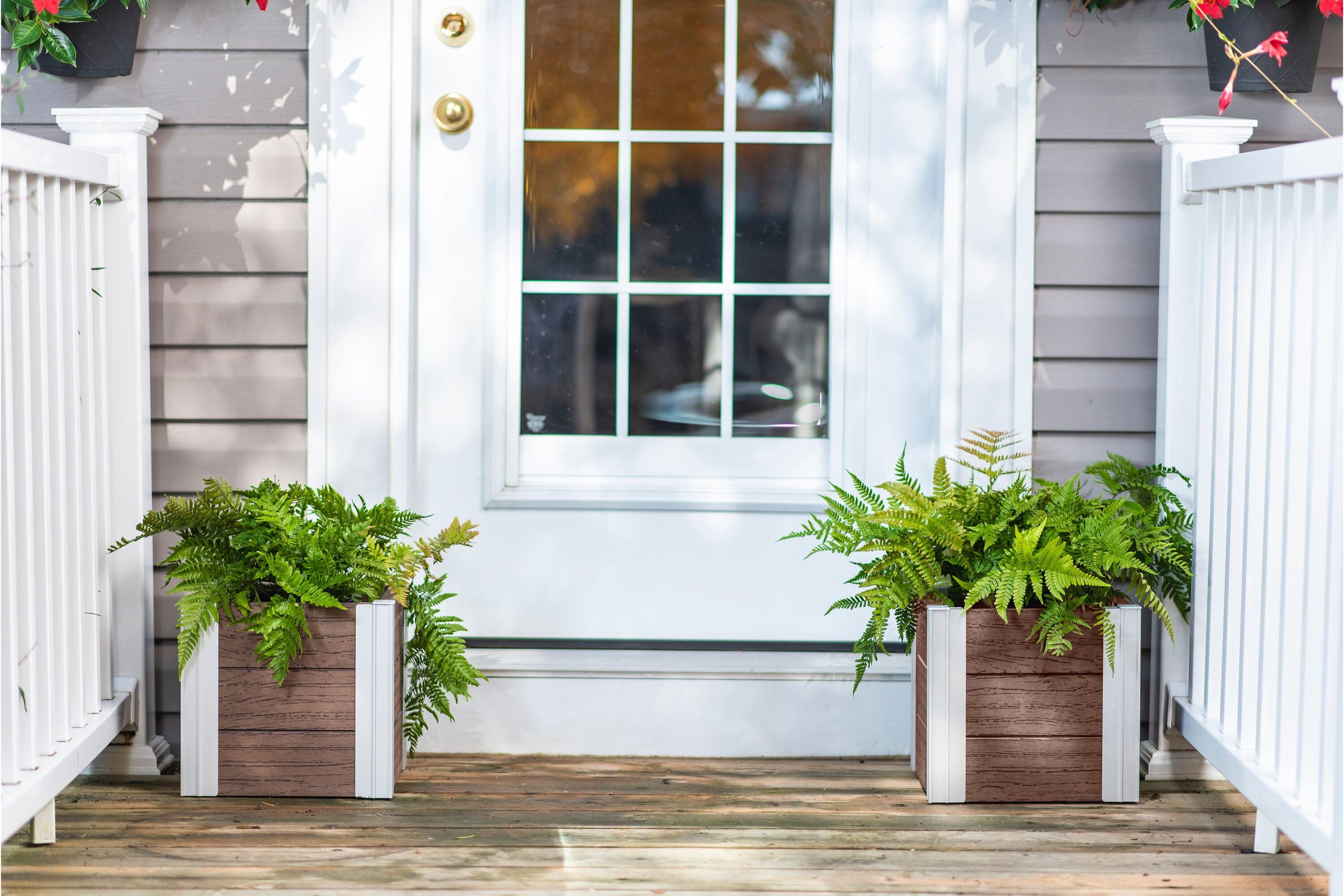 Urbana Planter Box