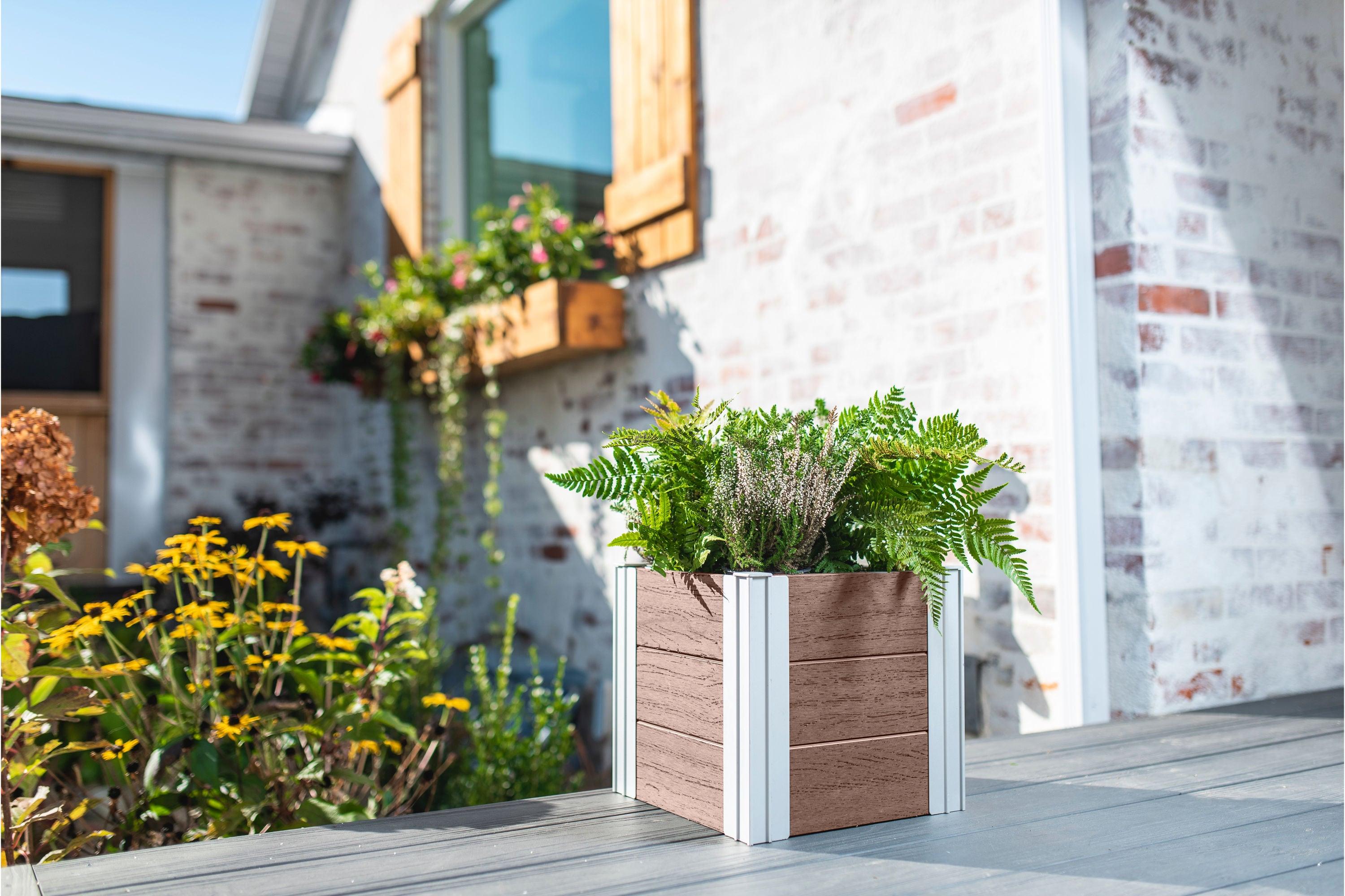 Urbana Planter Box