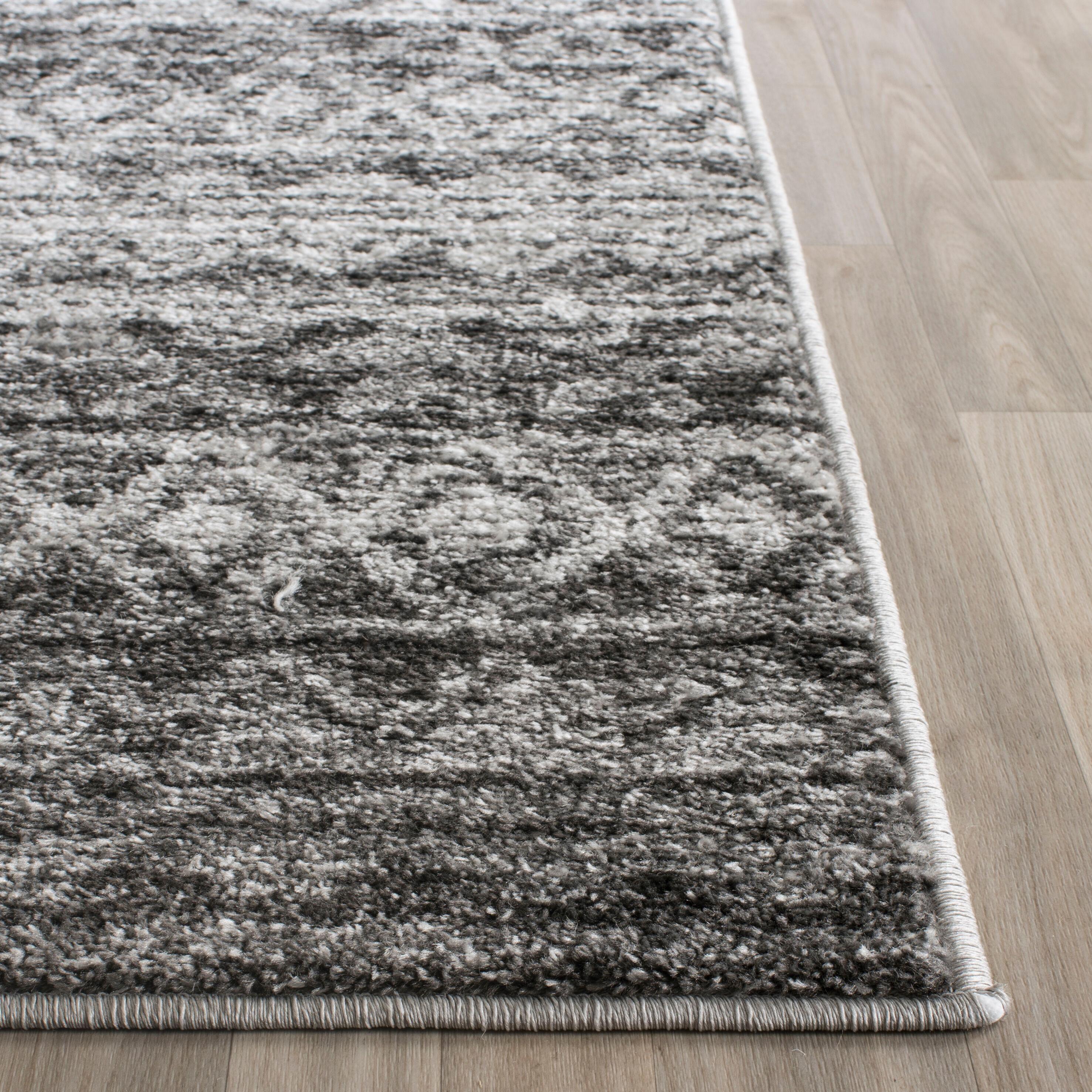 Adirondack ADR119 Machine Made Indoor Runner - Ivory/Charcoal - 2'-6"x6' - Safavieh