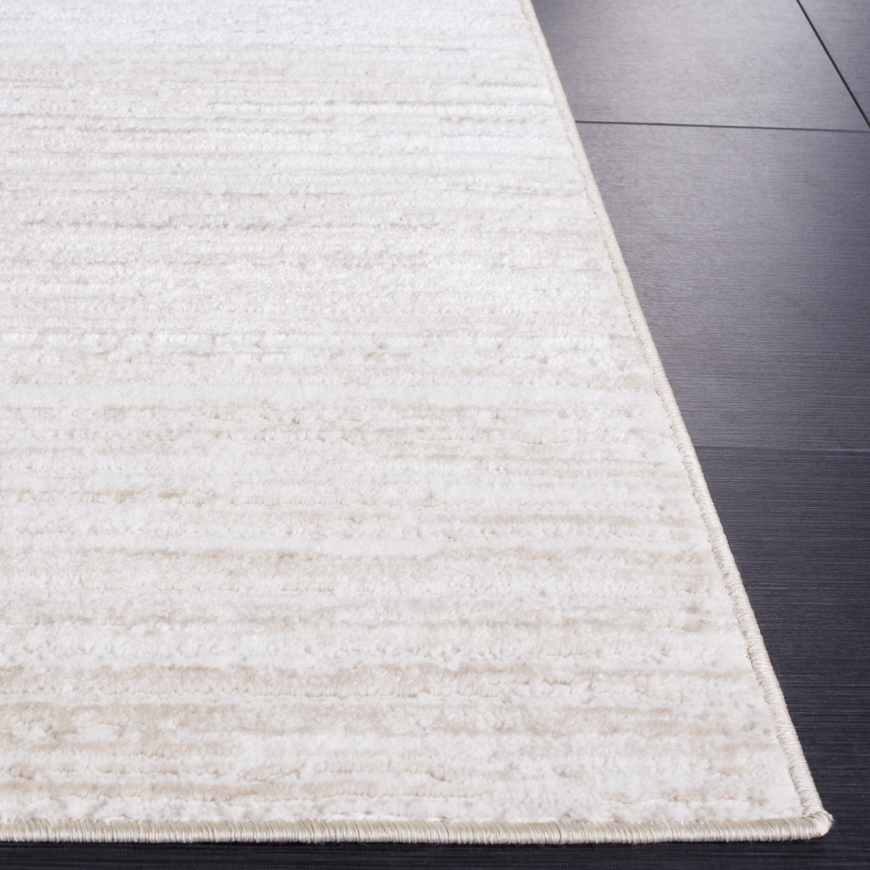 SAFAVIEH Hanna Trinity Striped Area Rug, Ivory/Beige, 5'3" x 7'6"