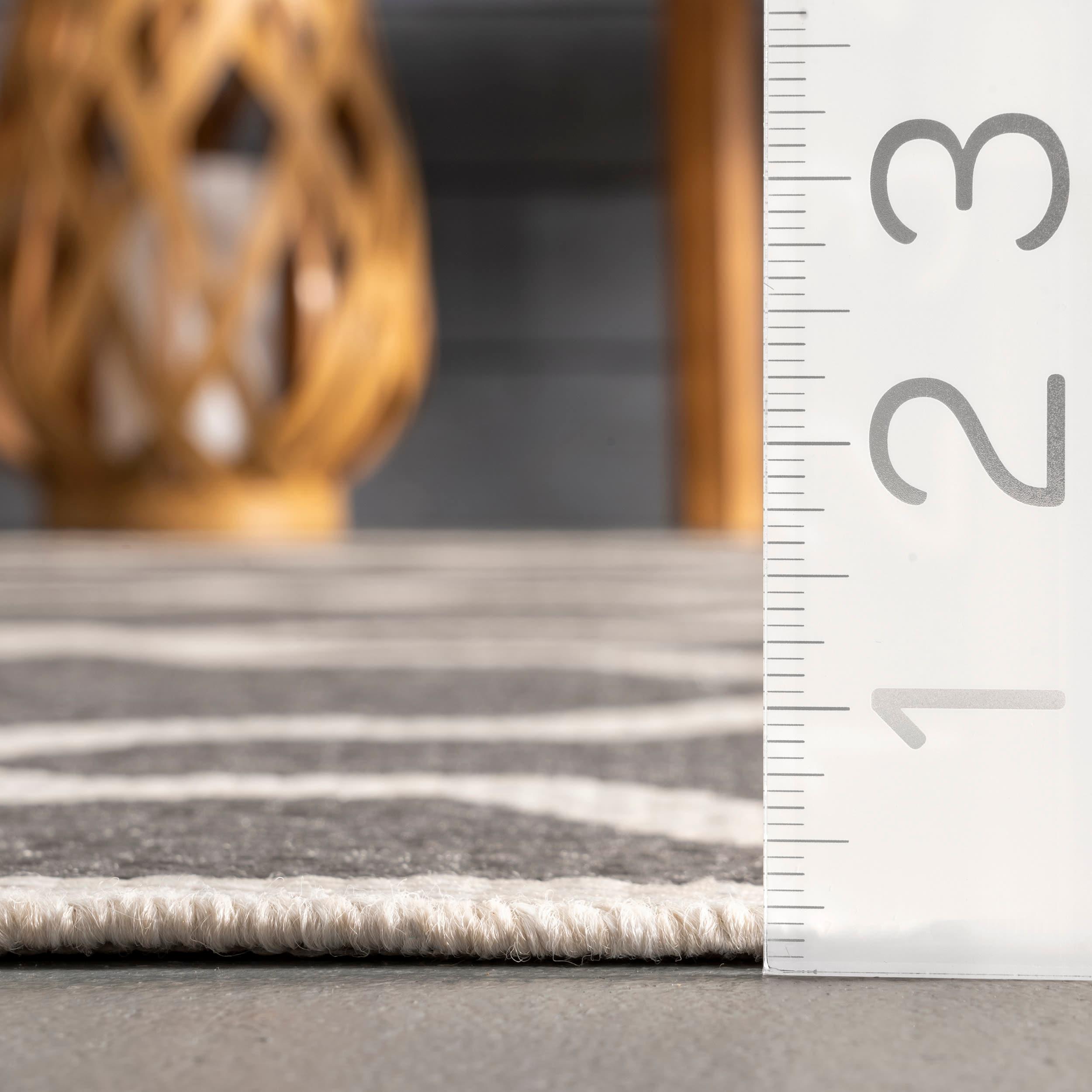 Nuloom Gina Trellis Oval 5x8 Indoor/Outdoor Area Rug for Living Room Patio Deck Front Porch Kitchen, Grey/Beige