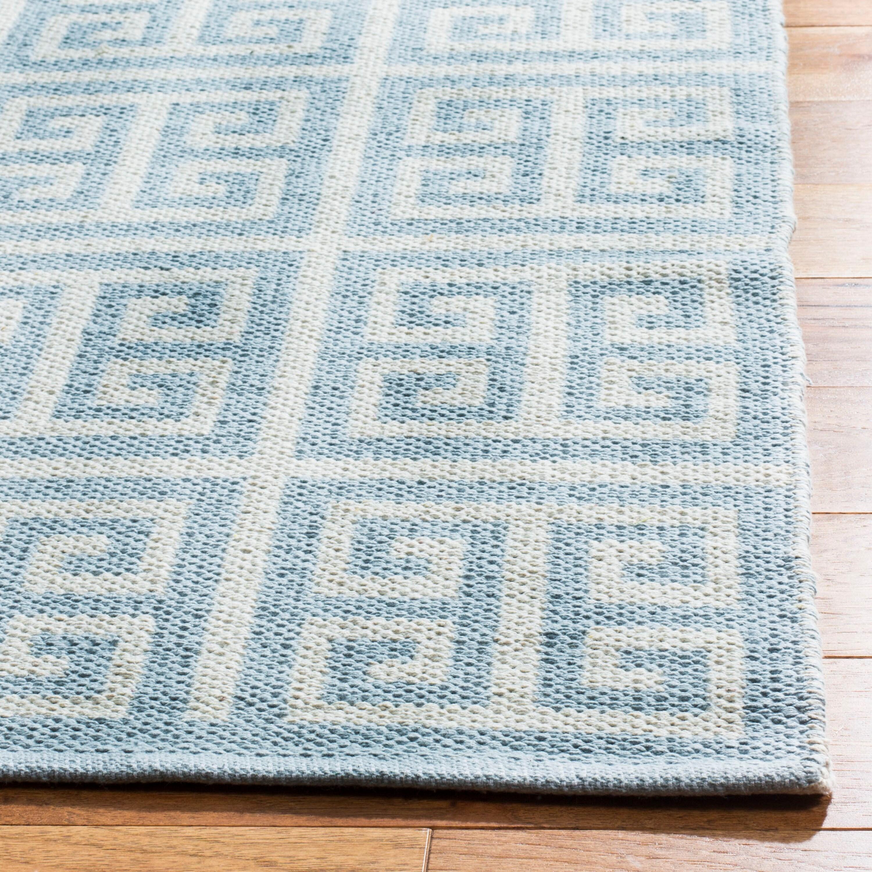 Montauk MTK724 Hand Woven Indoor Accent Rug - Light Blue/Ivory - 3'x5' - Safavieh.