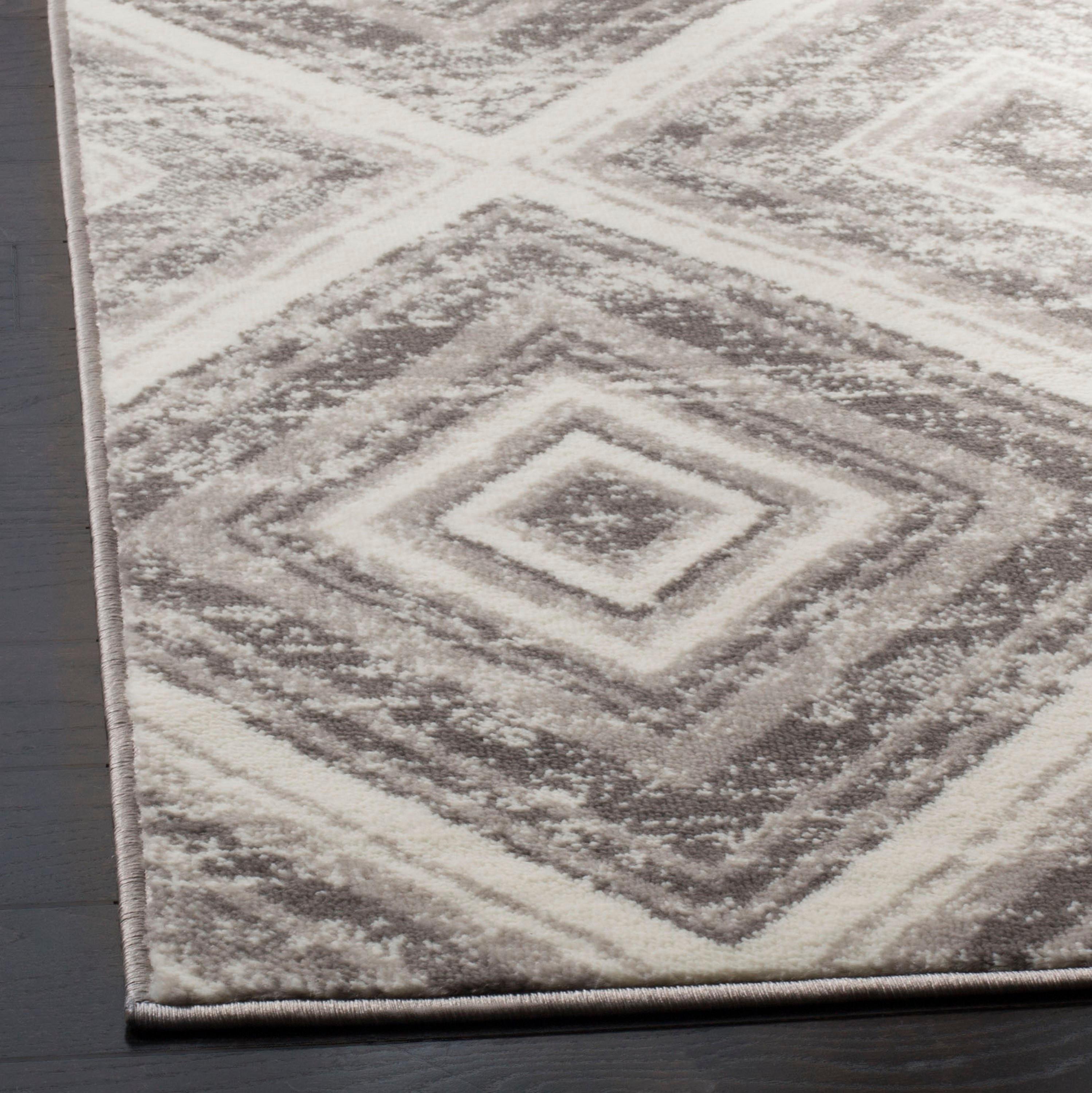 Skyler SKY120 Power Loomed Indoor Area Rug - Grey/Ivory - 4'x6' - Safavieh