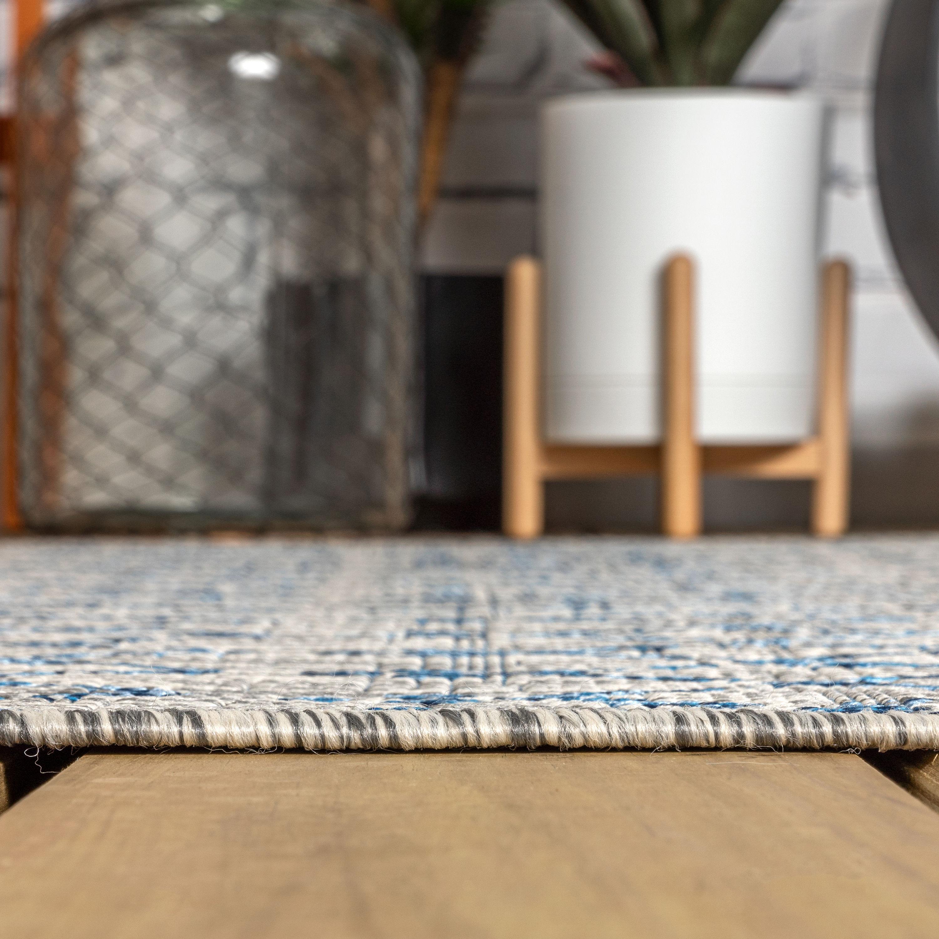 8'x10' Ourika Moroccan Geometric Textured Weave Indoor/Outdoor Area Rug, Light Gray/Navy - JONATHAN Y