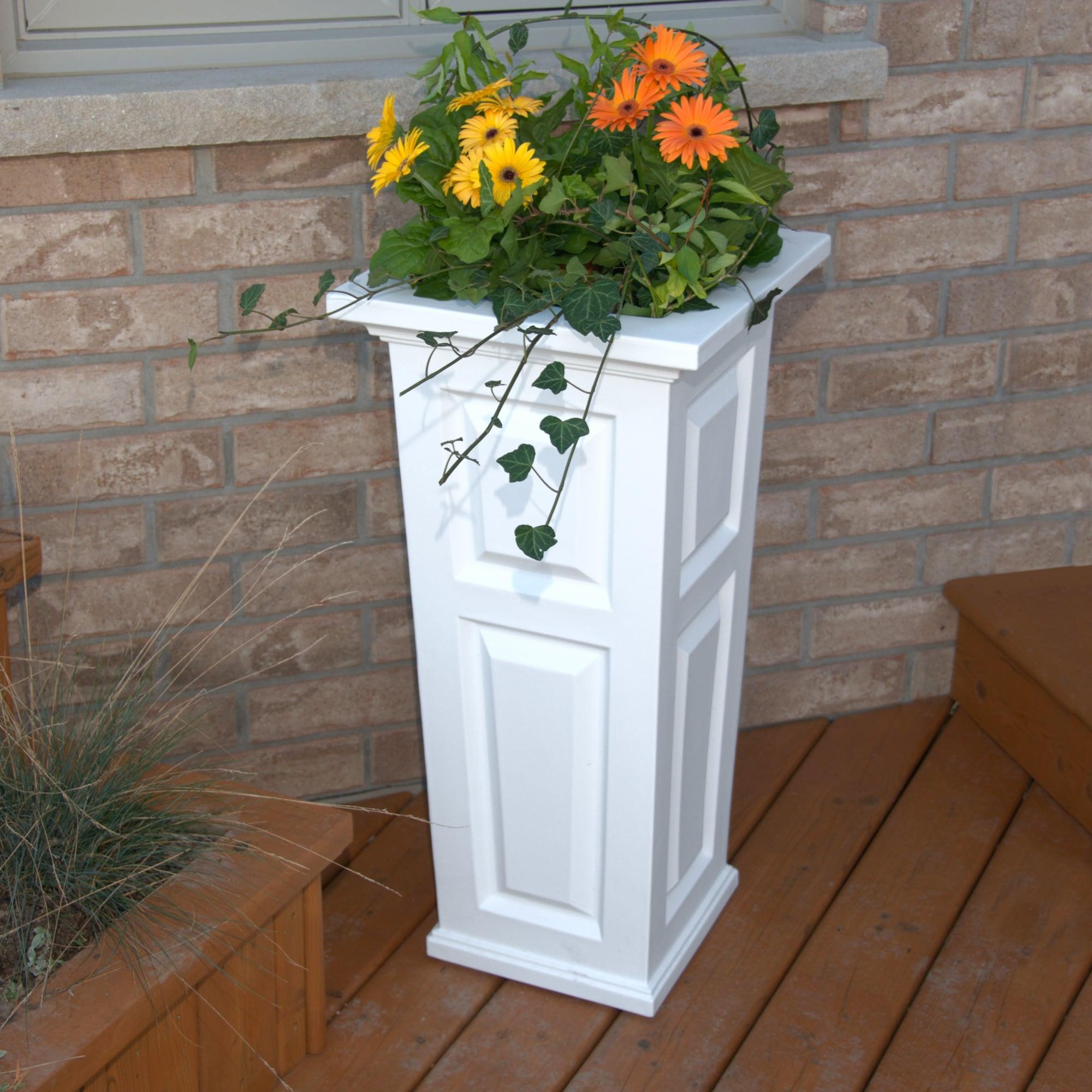 Mayne Inc. Nantucket Pot Planter