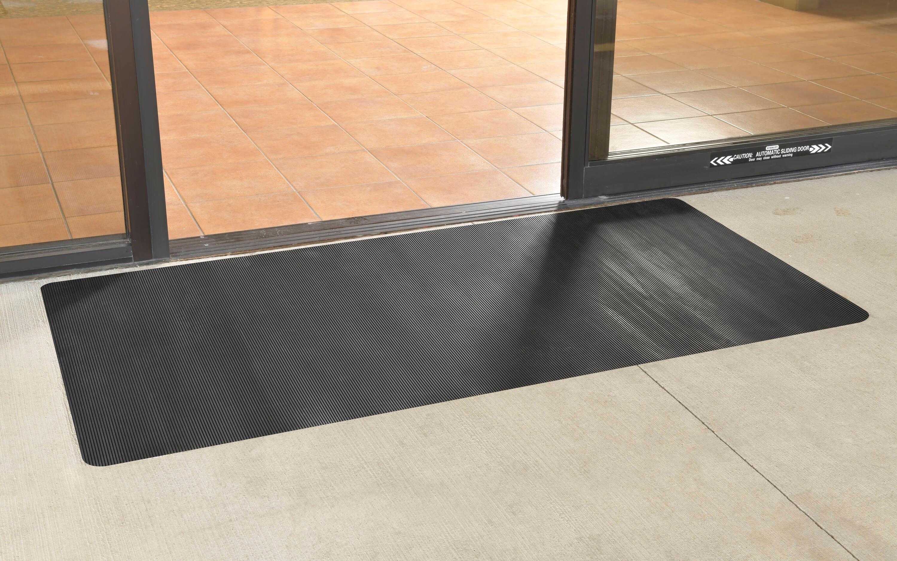 Indoor/Outdoor Rubber Scraper Mat, 36 in. x 6﻿ ft., Black