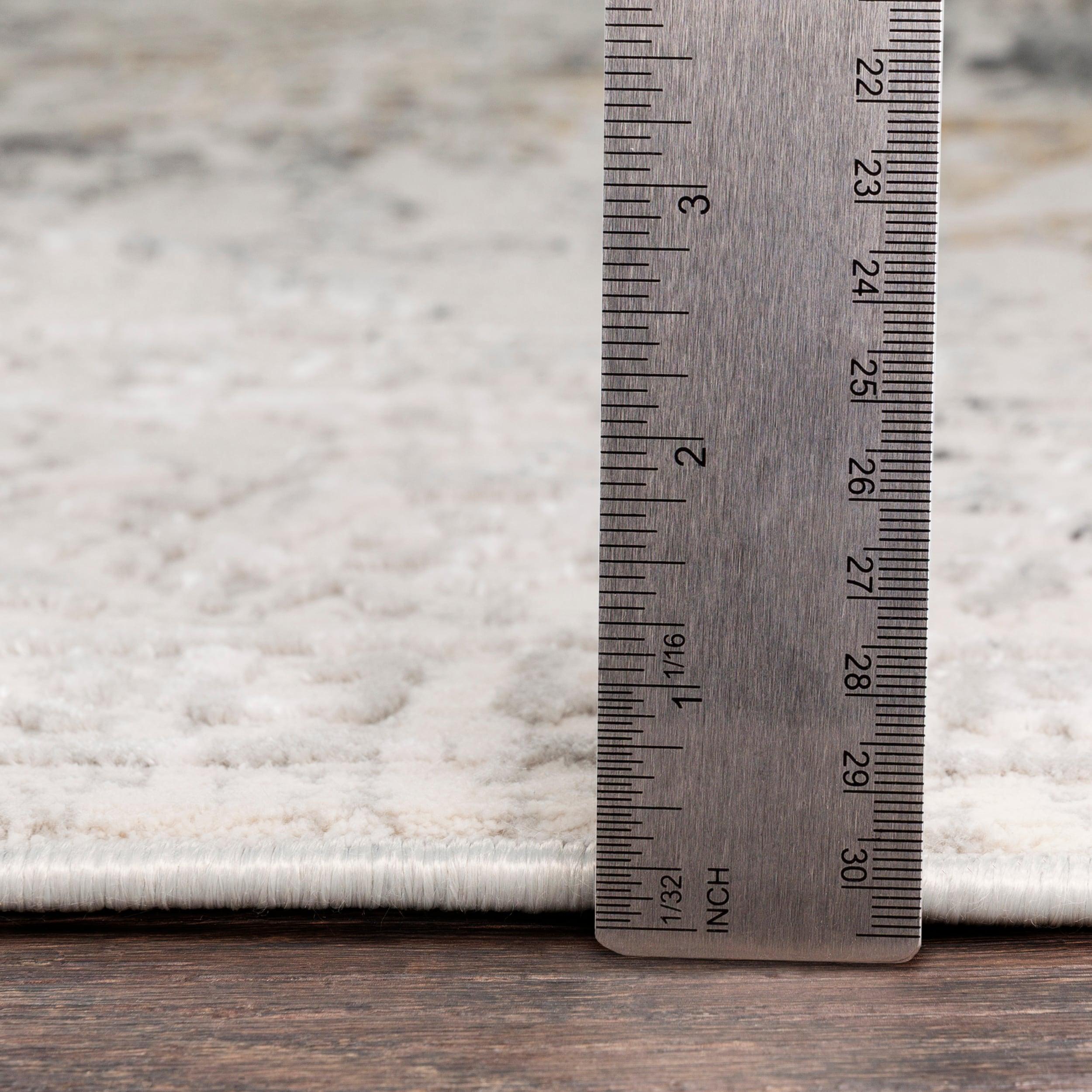 Luxurious Gray Viscose Rectangular Area Rug, 79" x 114"