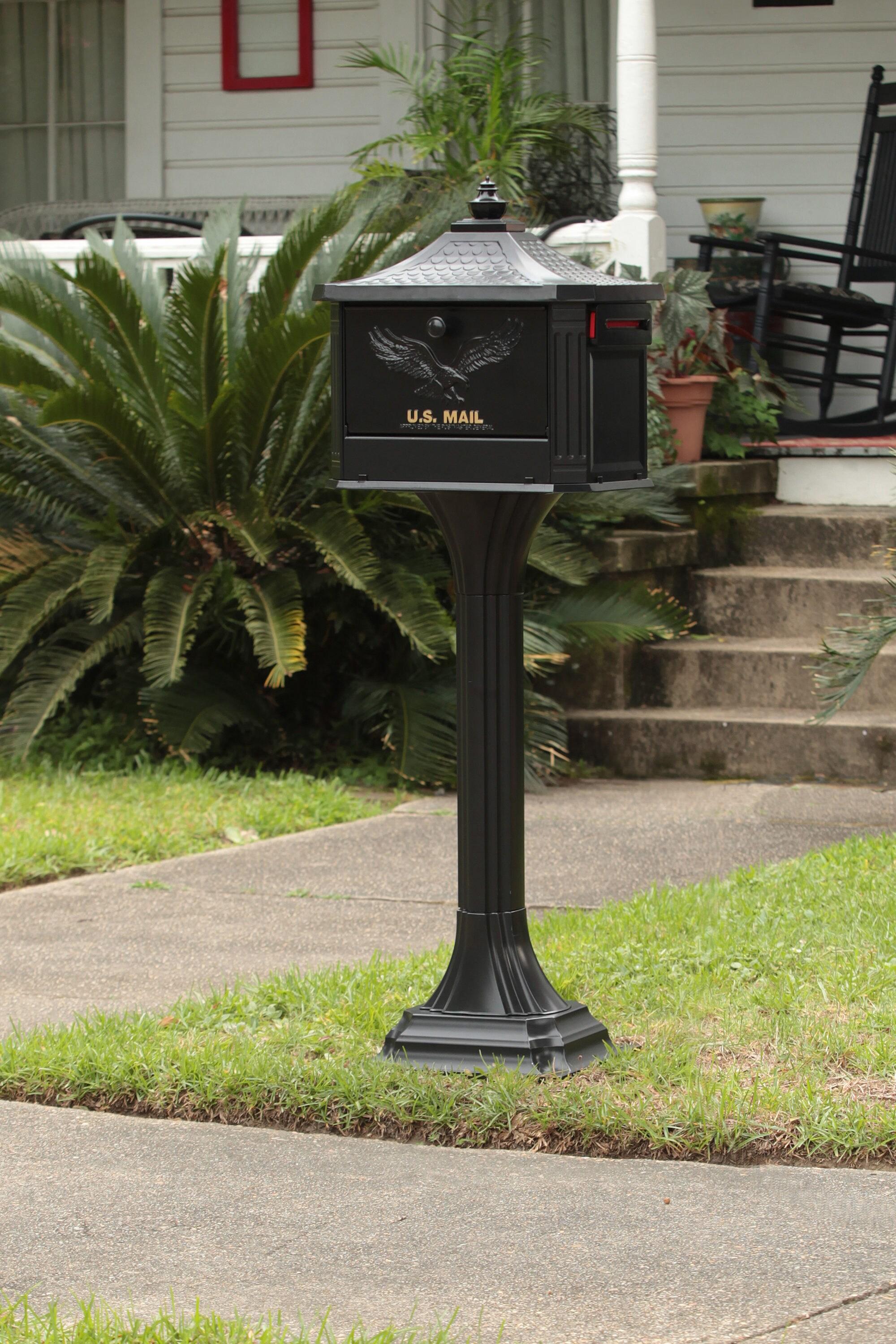 Pedestal Locking Post Mounted Mailbox