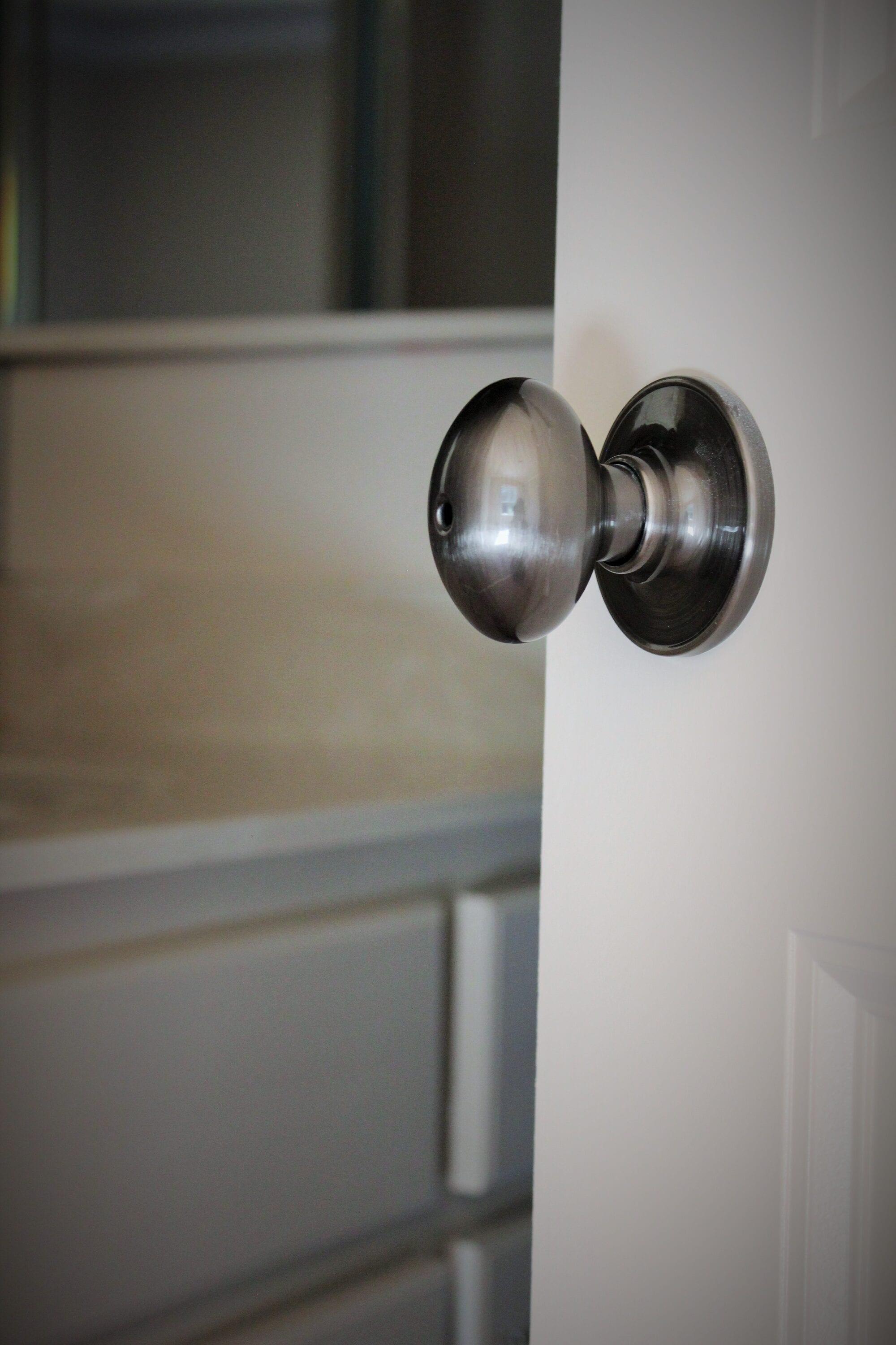 CALLAN Carlyle Privacy Door Knob